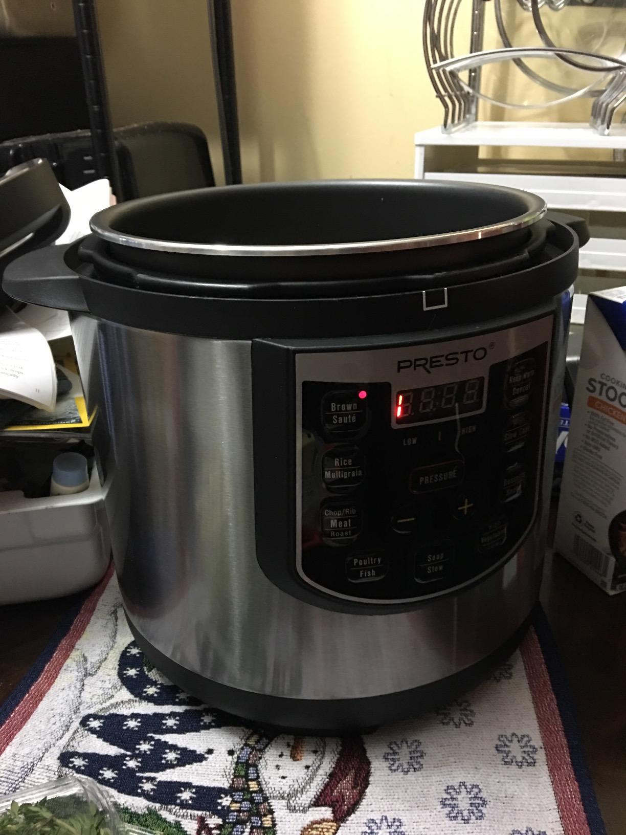 Presto 02141 6-Quart Electric Pressure Cooker customer photo 1