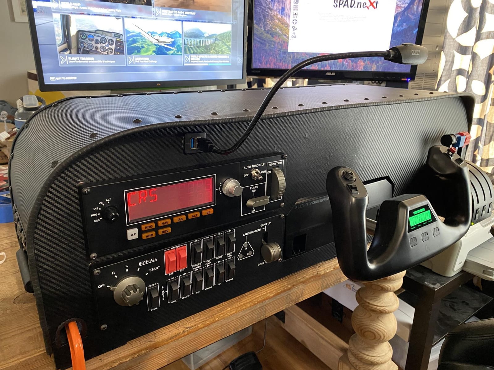 Logitech G Pro Flight Switch Panel customer photo 1