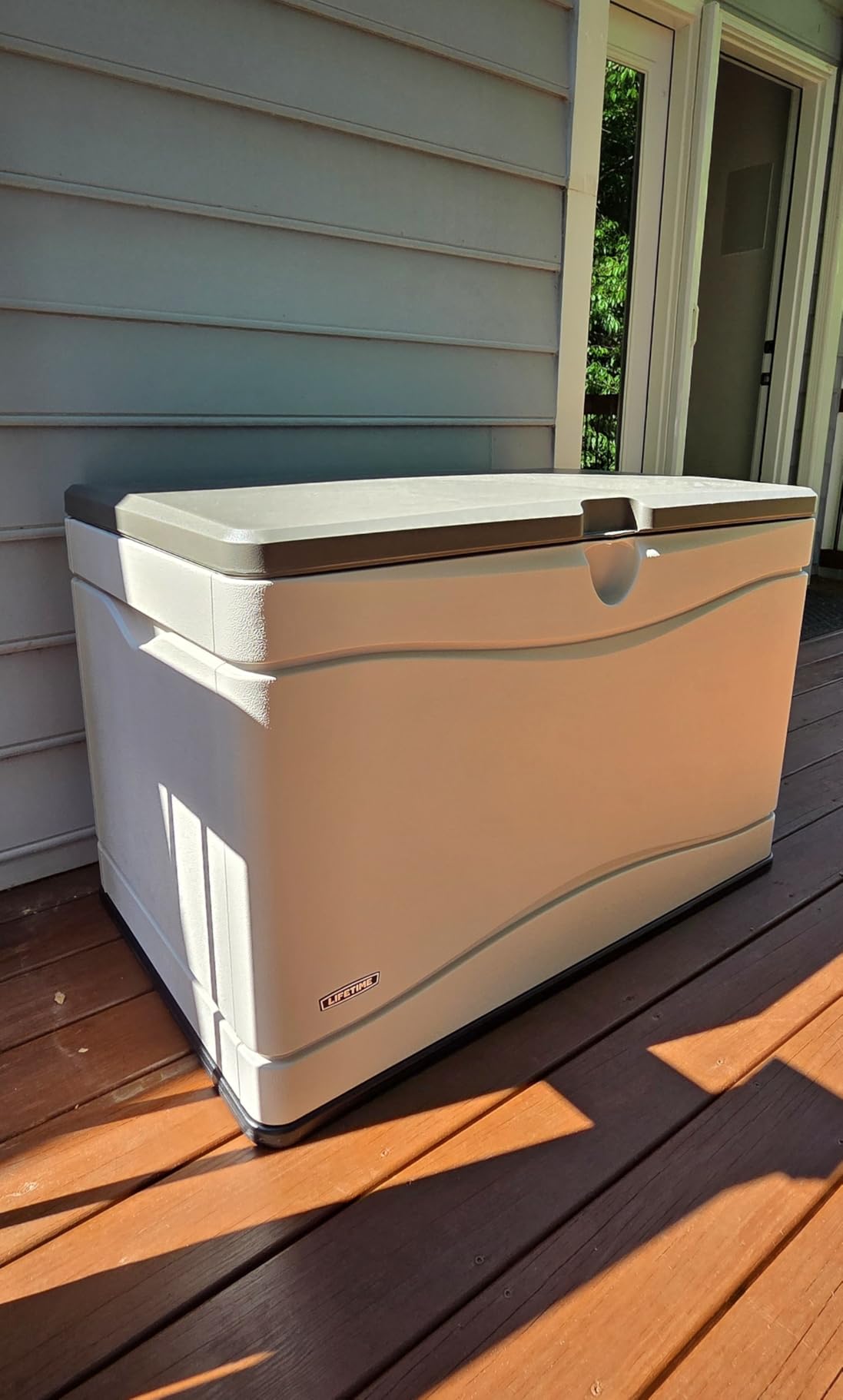 LIFETIME 60186 Heavy-Duty Outdoor Storage Deck Box, 116 Gallon, Desert Sand/Brown customer photo 1