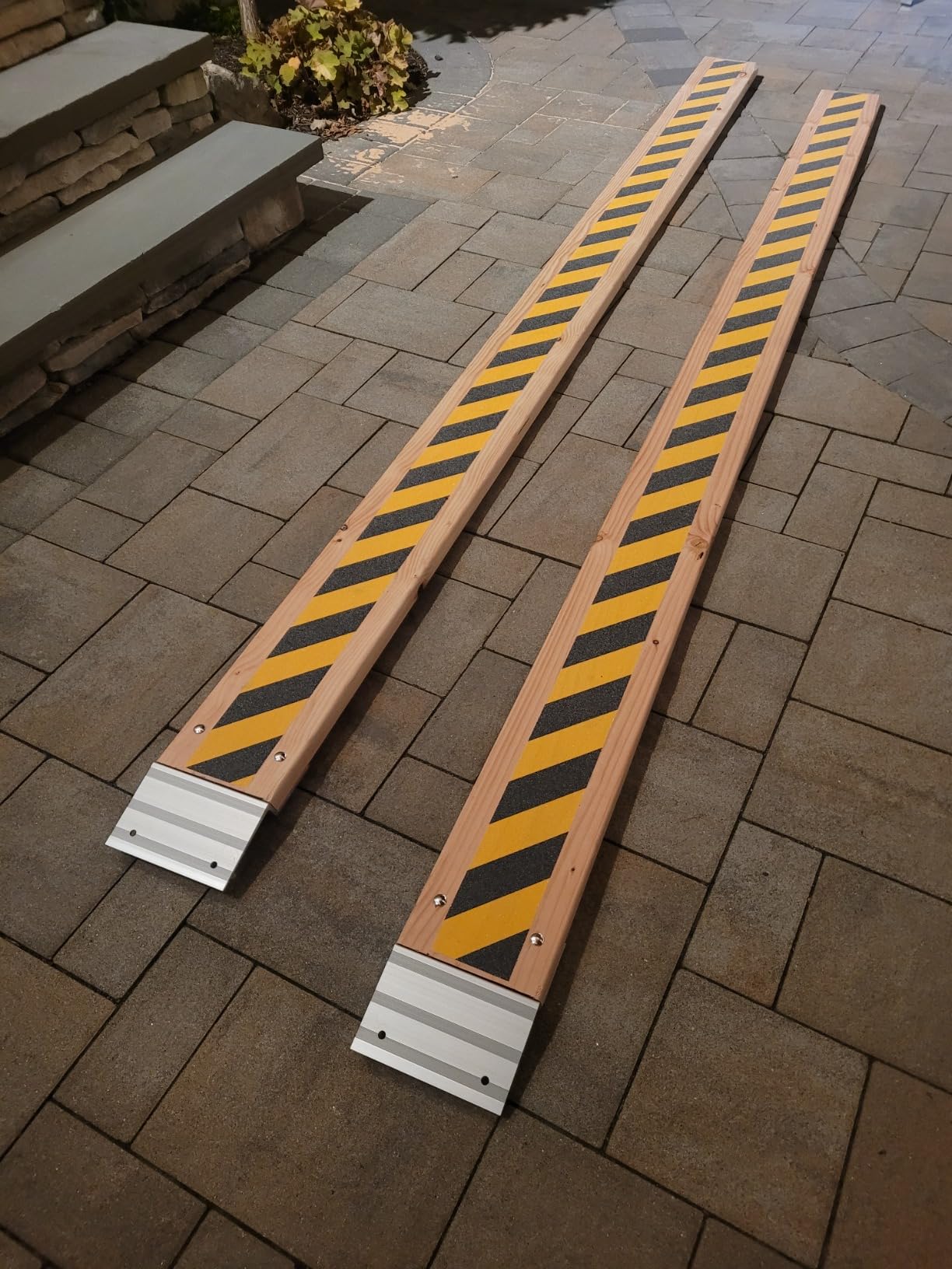 MaxxHaul Aluminum Ramp Top Kit 2 Pack Turns 2x8 Boards into Utility Loading Ramps 1400 lb Capacity with Non‑Skid Surface and Tailgate Protective Pads (80439) customer photo 1