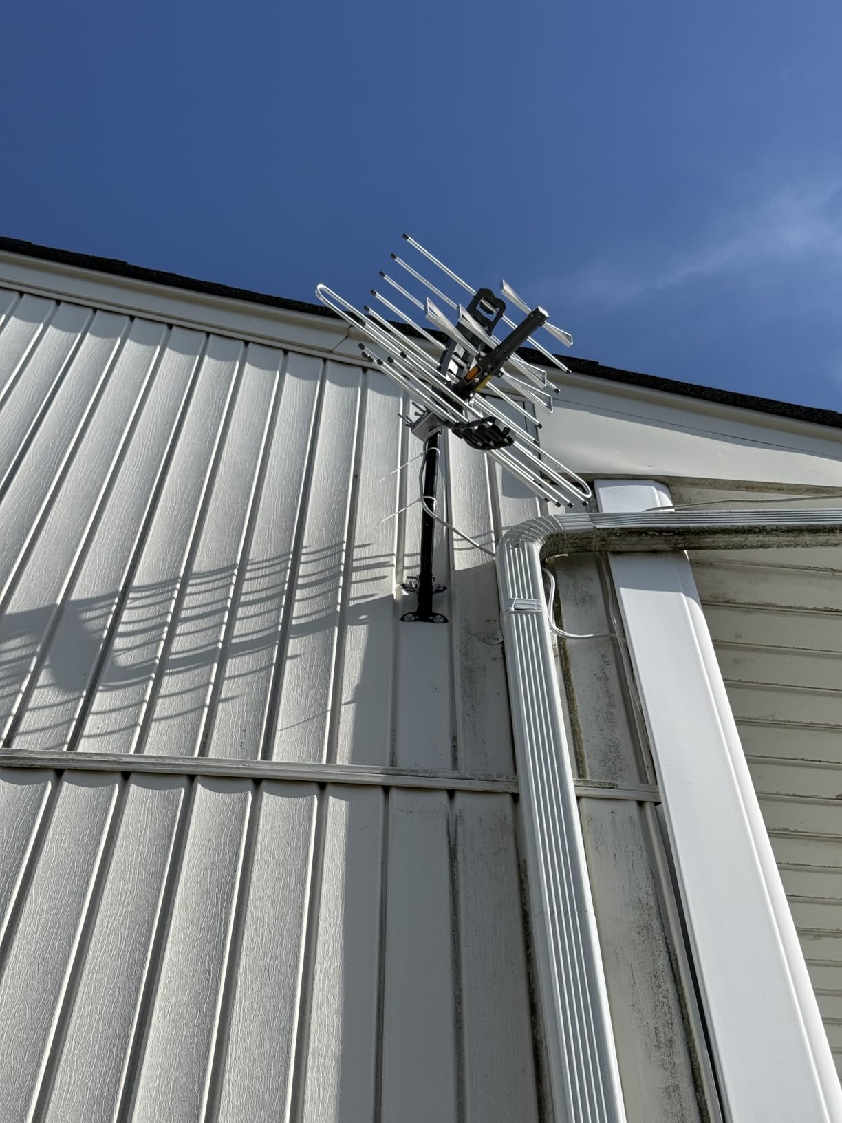 GE Outdoor HD Digital TV Antenna, Long Range Smart TV Antenna customer photo 1