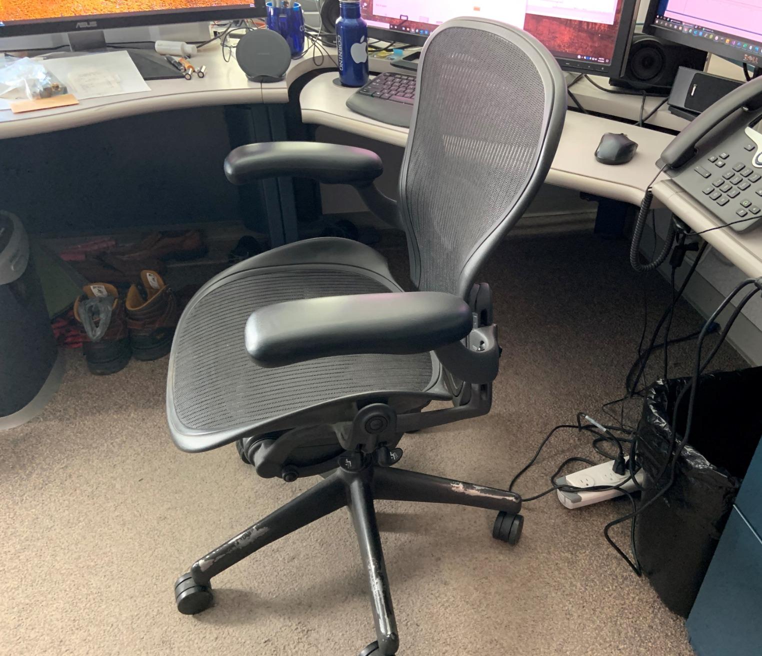 Herman Miller Aeron Ergonomic Chair - Size B, Graphite customer photo 1