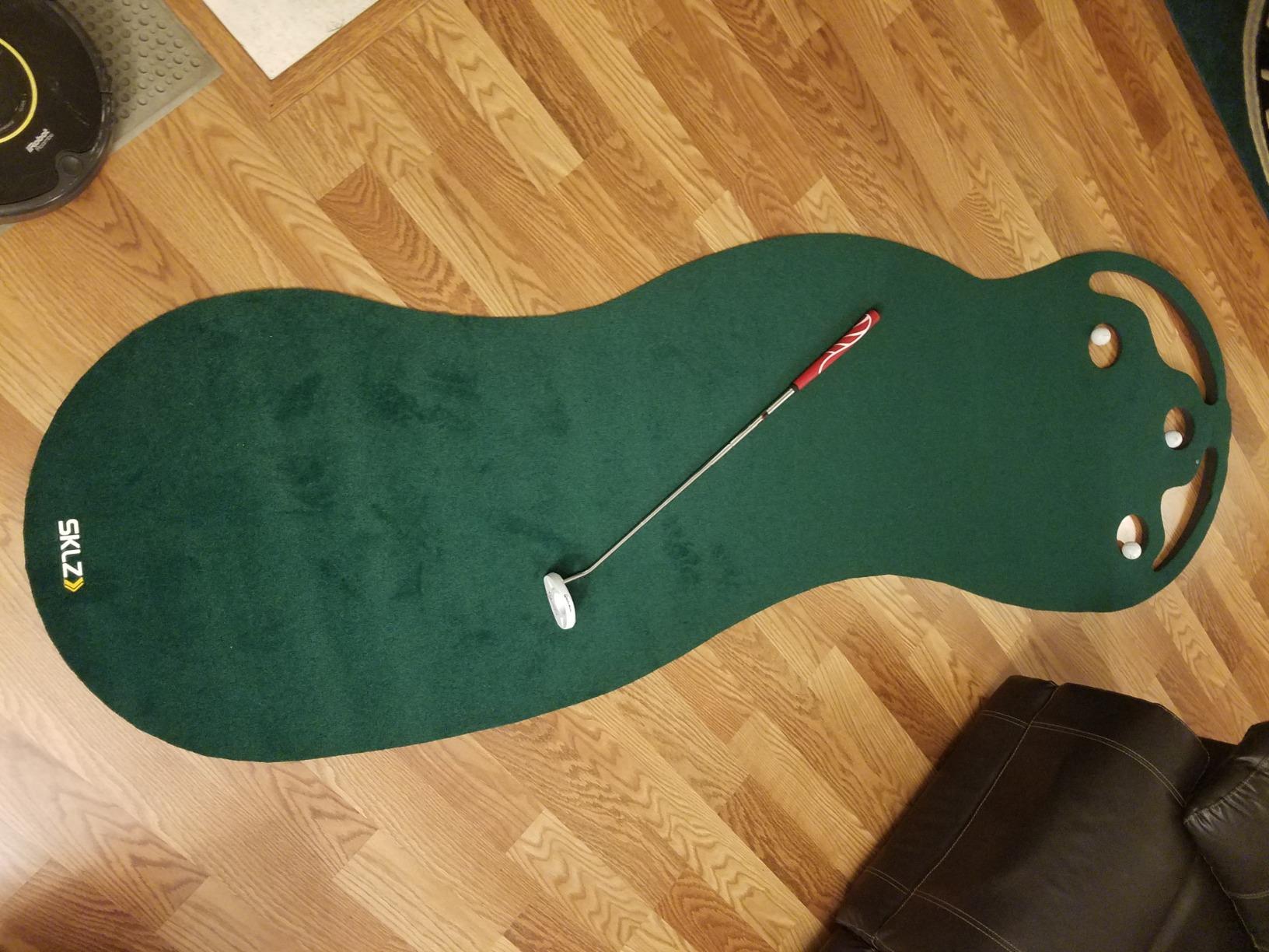 SKLZ Putting Green: Perfect Your Golf Skills with Realistic Home Practice - Improve Your Putting Stroke, Lower Your Scores, and Enjoy Convenient, Training Anytime, Anywhere! customer photo 2