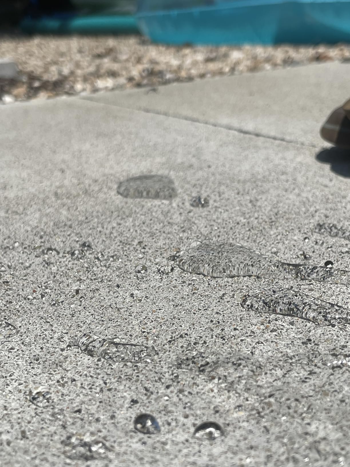 Rain Guard Concrete Sealer 1 Gallon | Ready to Use | Natural Finish | Deep Penetrating Protection Against Water and Salt Damage for All Concrete Surfaces | Silane/Siloxane Waterproofer customer photo 2
