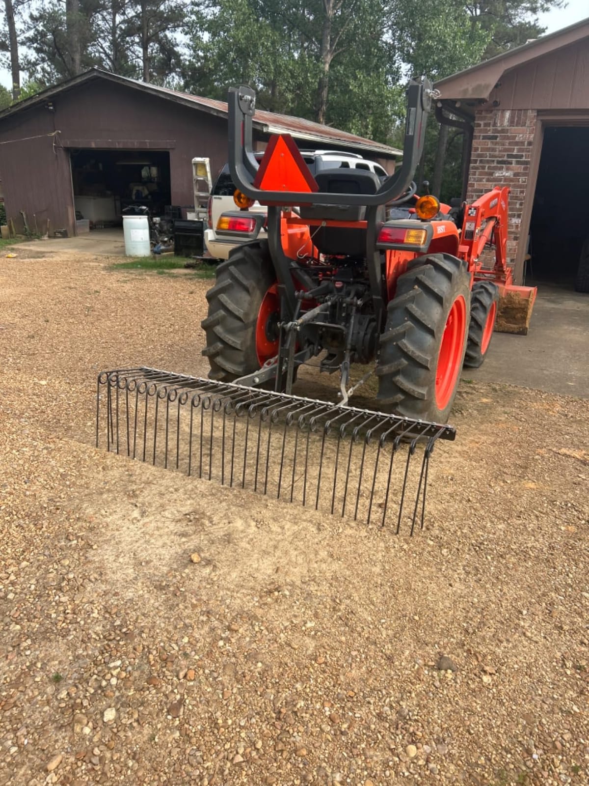 Field Tuff Steel Spring Coil Tine Tow Behind Landscape Rake for Leaves, Pine Needles, Straw, and Grass with 3 Point Hitch Receiver Attachment, Black, 60 Inches customer photo 1