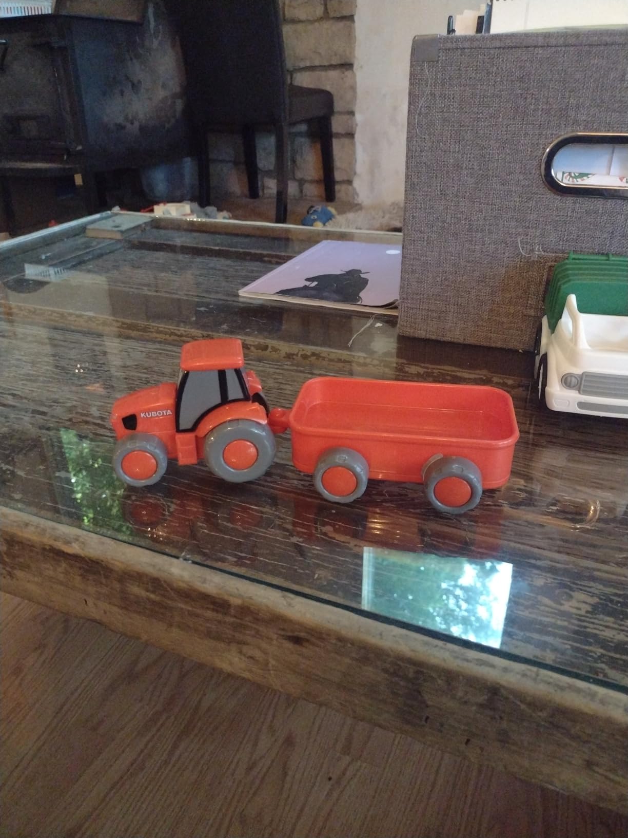 NewRay Pre-School Kubota Lil' Orange Farm Tractor and Wagon customer photo 1