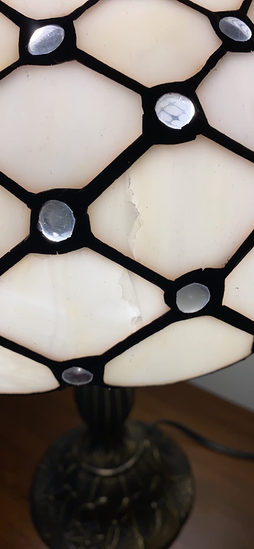 WERFACTORY Tiffany Lamp Cream Amber Stained Glass Bead Table Lamp 18 Inch customer photo 2