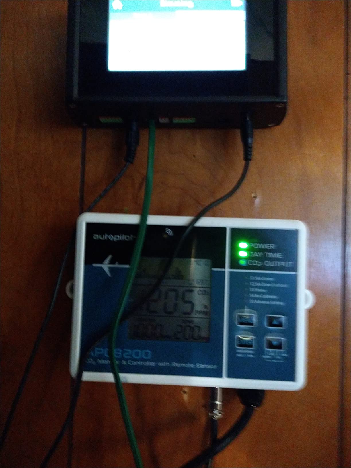 Autopilot CO2 Monitor & Controller w/15' Remote Sensor customer photo 1