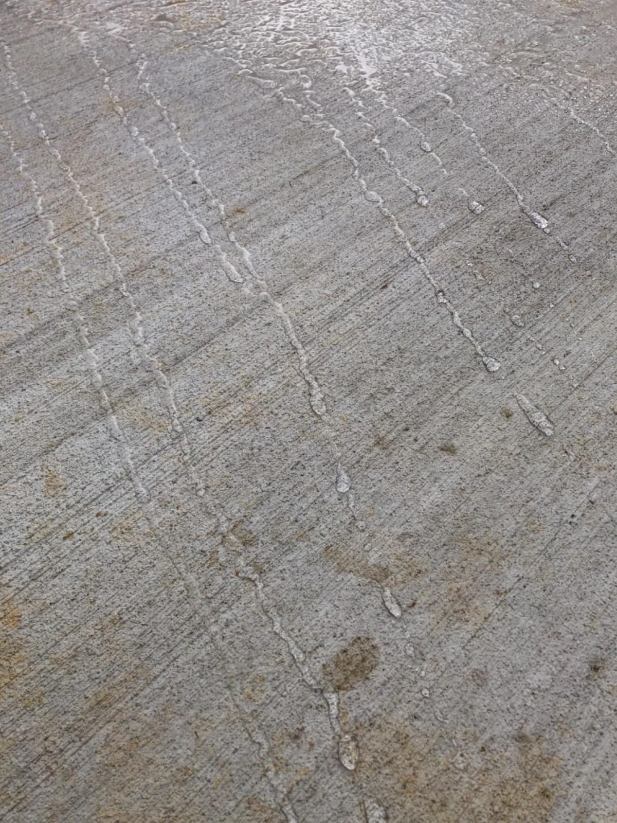 MasonryDefender Concrete Sealer - Deep Penetrating Water Repellent, Silane Siloxane - 1 Gallon customer photo 1