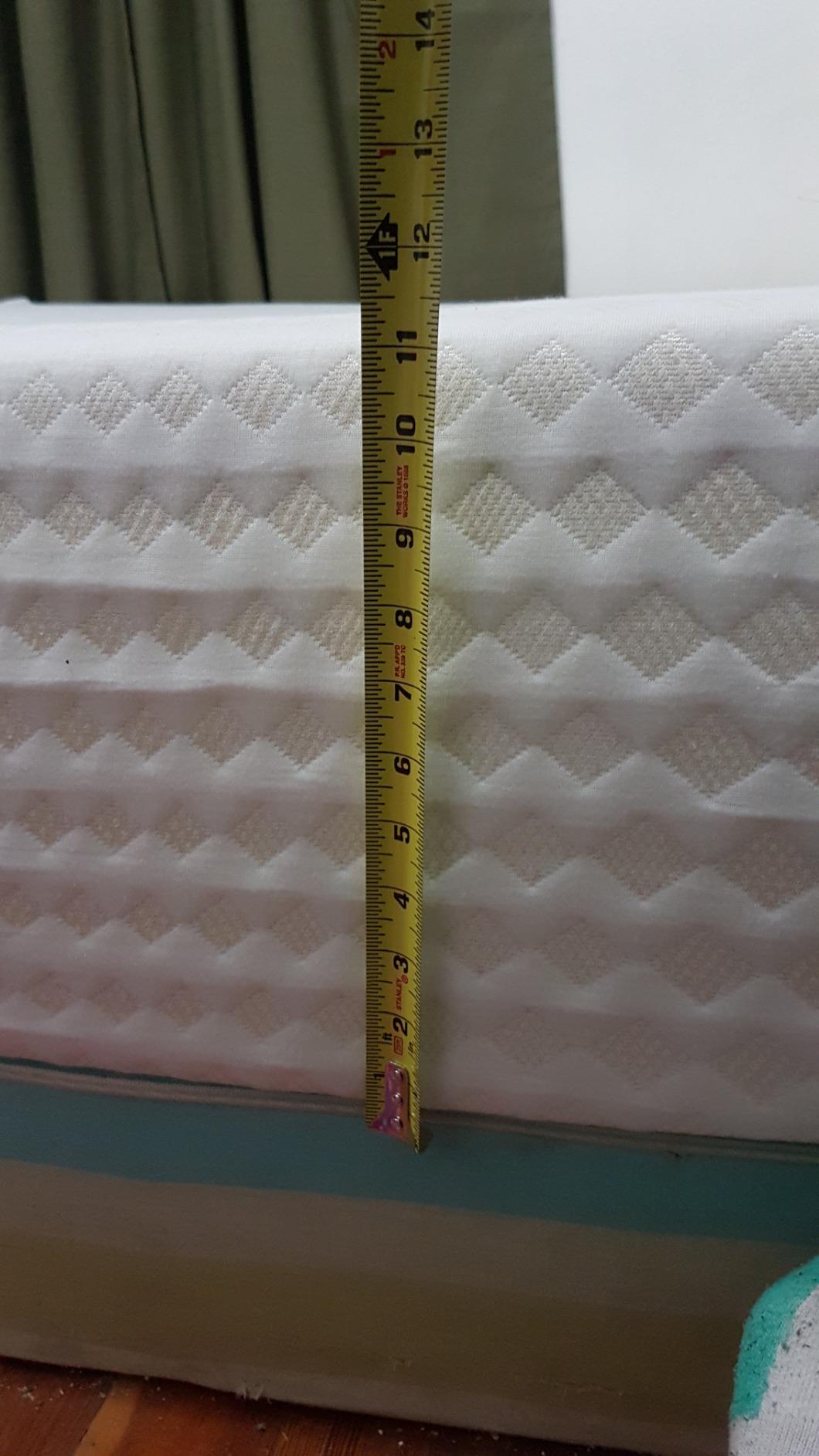 Signature Design by Ashley 12 Inch King Memory Foam Mattress in a Box customer photo 2