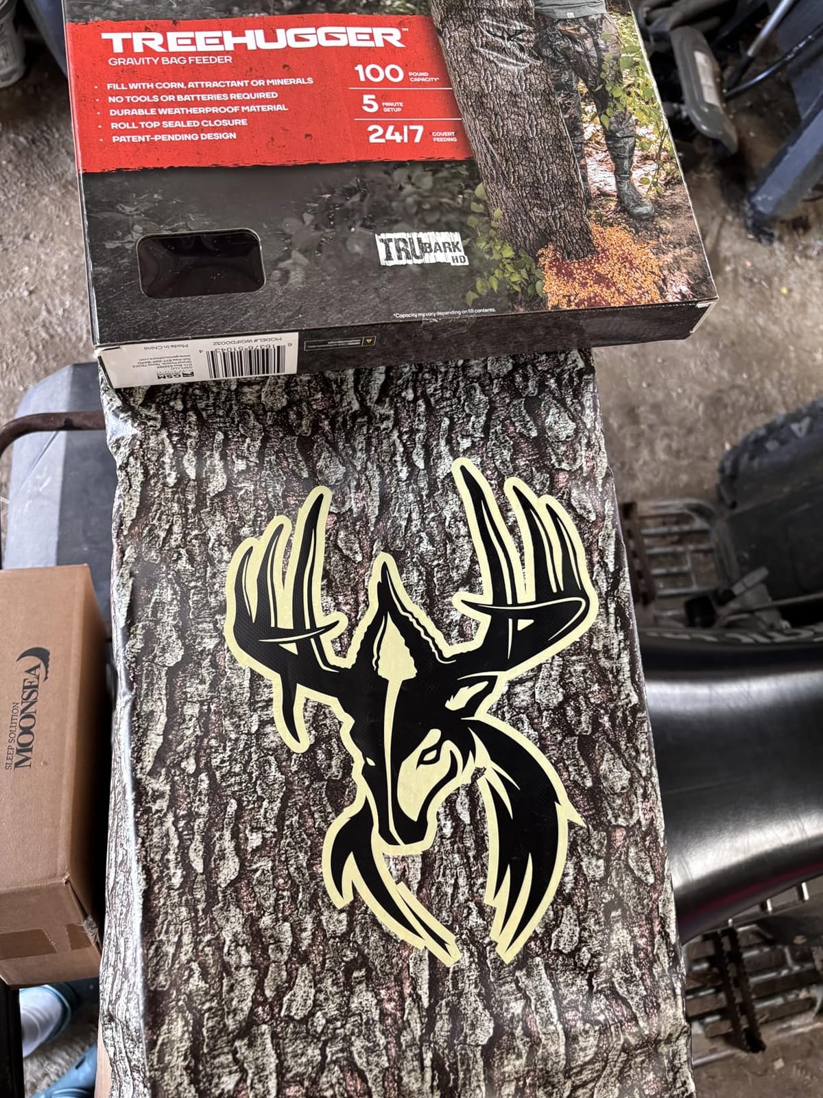 WILDGAME INNOVATIONS Treehugger 100 lb Trubark HD Camo Gravity Bag Feeder Durable Lightweight Weatherproof Game Feeder for Hunting customer photo 1