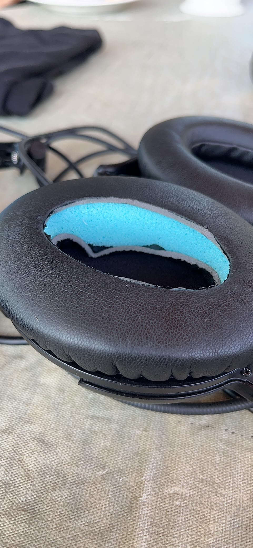 UFQ A7 ANR Aviation Headset- A7 Could be a Small Version Bxxx X-20 BUT More Comfortable,Clear Communication,Durable,Great Sound Quality for comms and Music with MP3 Input,Free with a Headset Bag customer photo 1