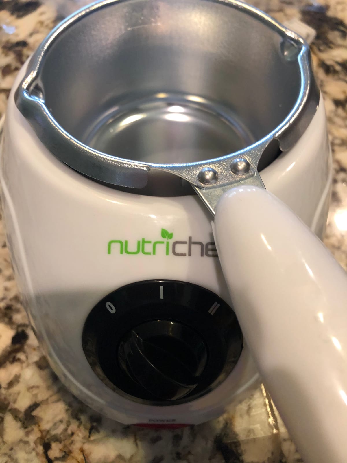 NutriChef Electric Fondue Pot | 25W Chocolate Melting Warmer | 8.8 Oz Capacity | Keep Warm Dipping Function & Removable Pot | Perfect for Melting Chocolate, Butter & Cheese | White customer photo 2