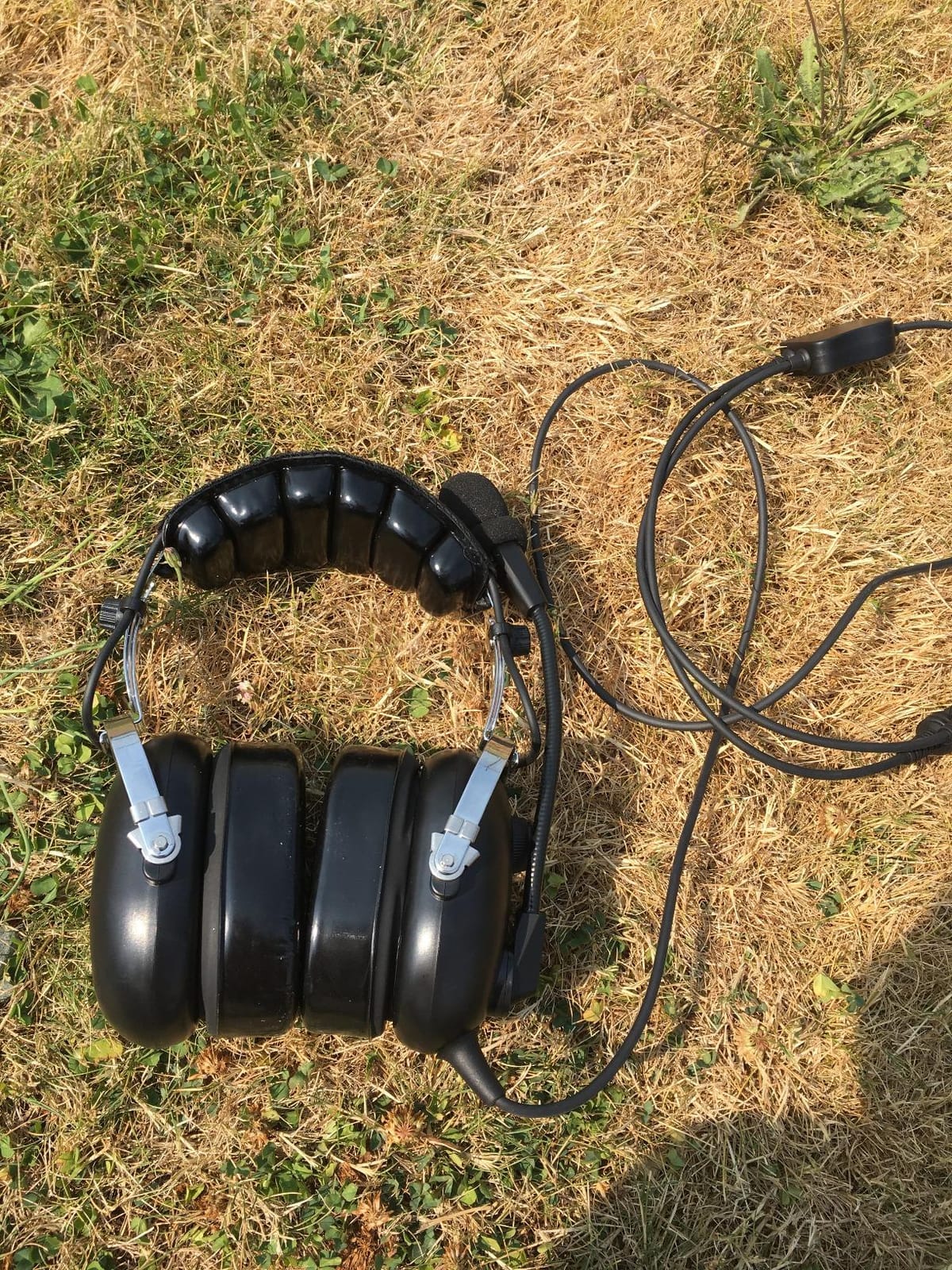 Aviation Headset for Pilots, Aviation Headset with Comfort Ear Seals, 24db Noise Cancelling, MP3 Support and Carrying Case customer photo 2