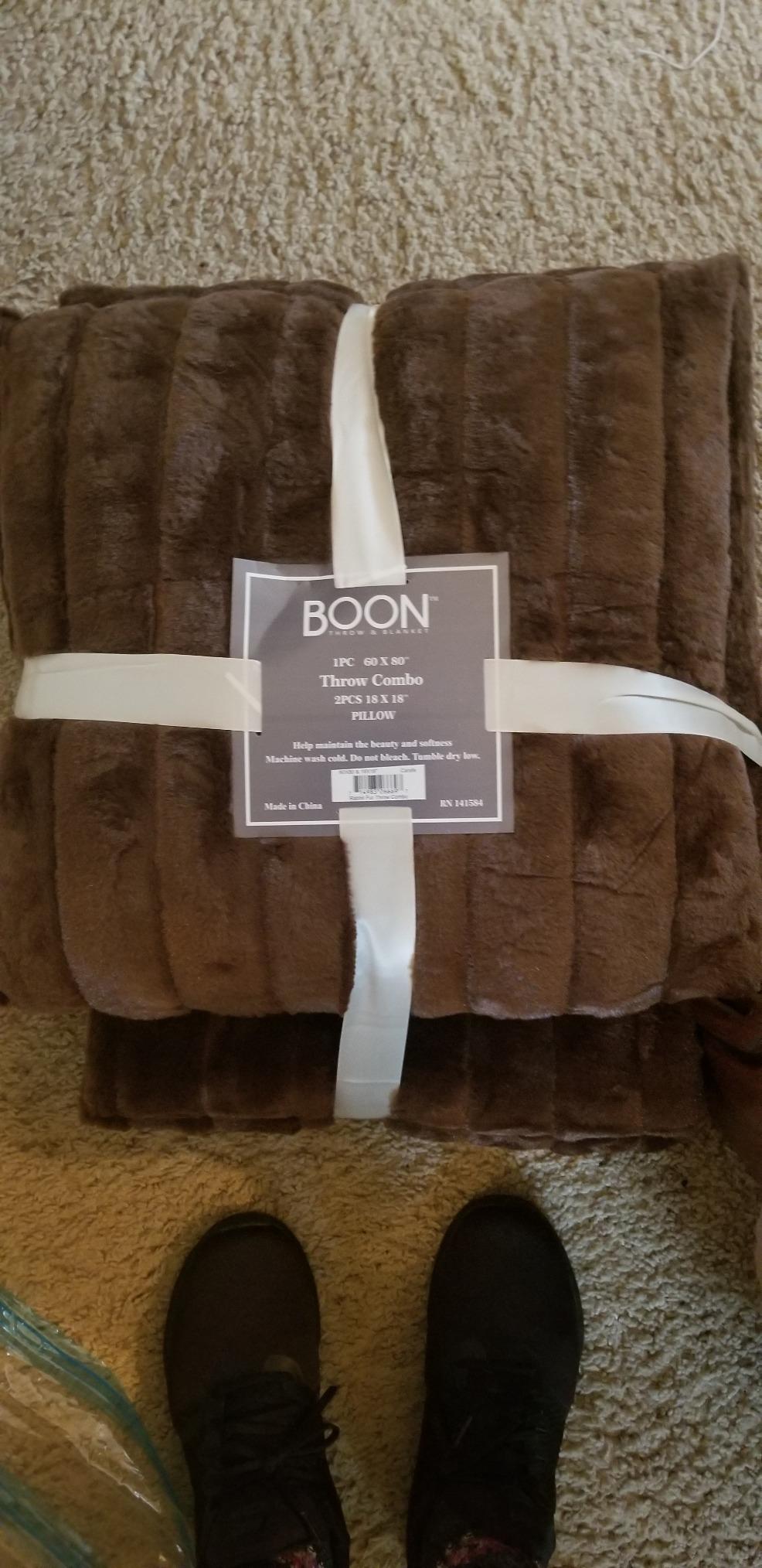 Home Soft Things Rabbit Faux Fur Throw Blanket (60