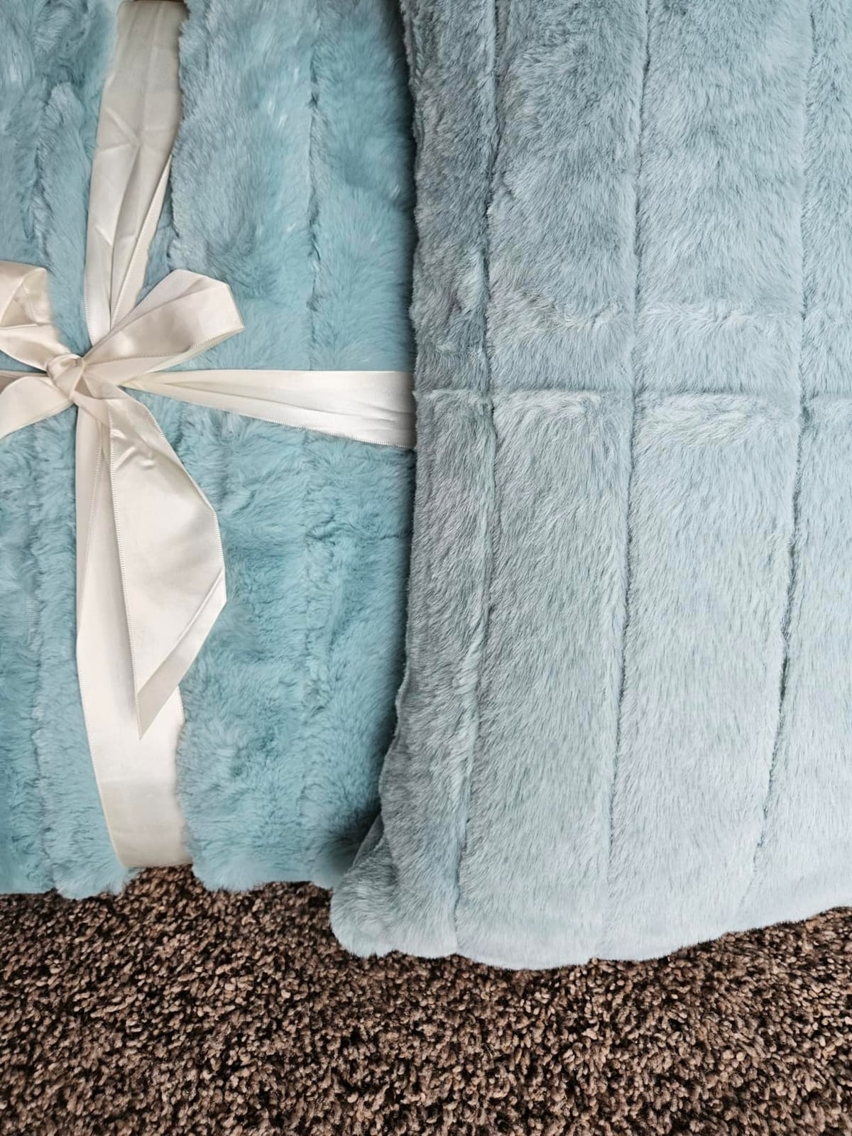 Home Soft Things Rabbit Faux Fur Throw Blanket (60