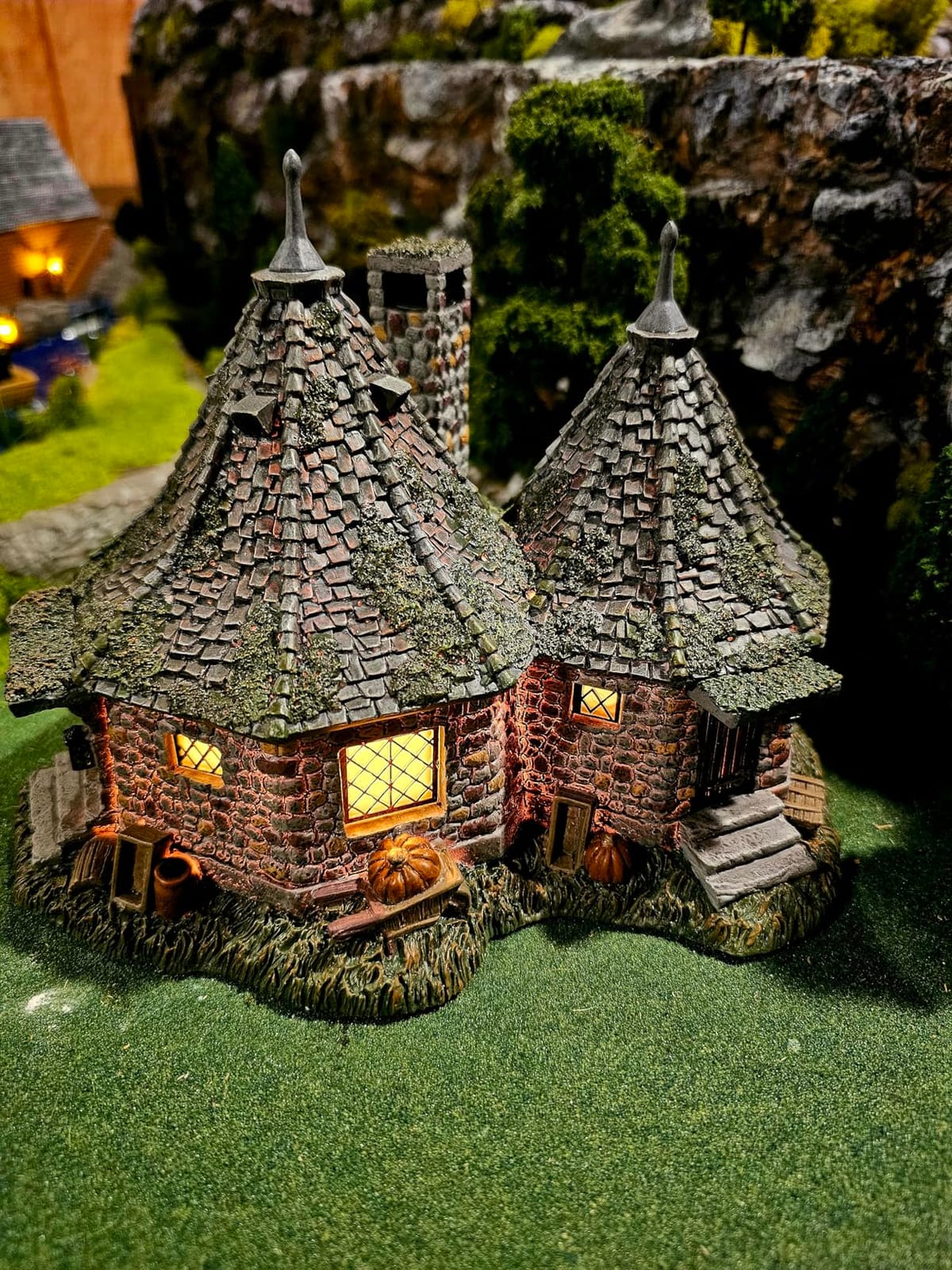 Department56 Harry Potter Village Hogwarts Hall and Tower Lit Building, 13.07
