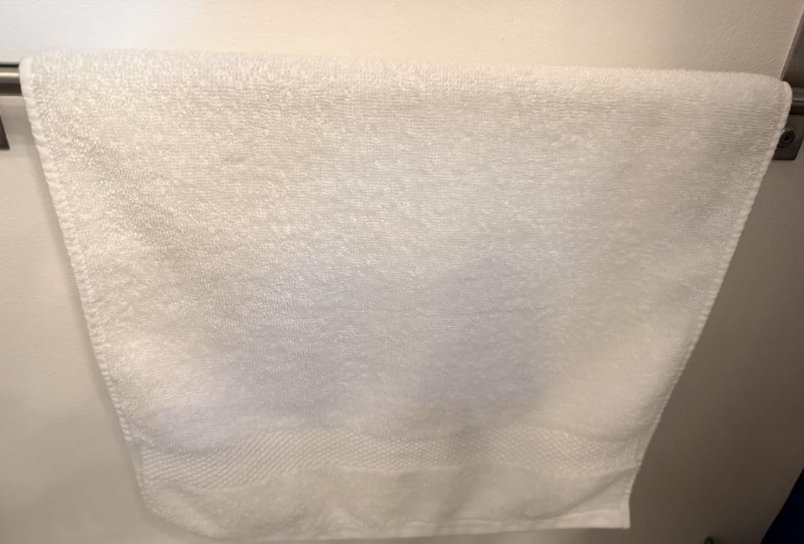 Luxury White Bath Towel Set of 8 Pieces - 100% Turkish Cotton 700 GSM Highly Absorbent Towels for Bathroom, 2 Bath Towels, 2 Hand Towels, 4 Washcloths customer photo 1
