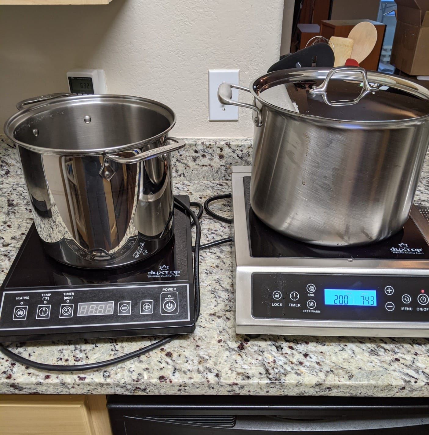 Duxtop Professional Portable Induction Cooktop P961LS Silver/Black customer photo 2