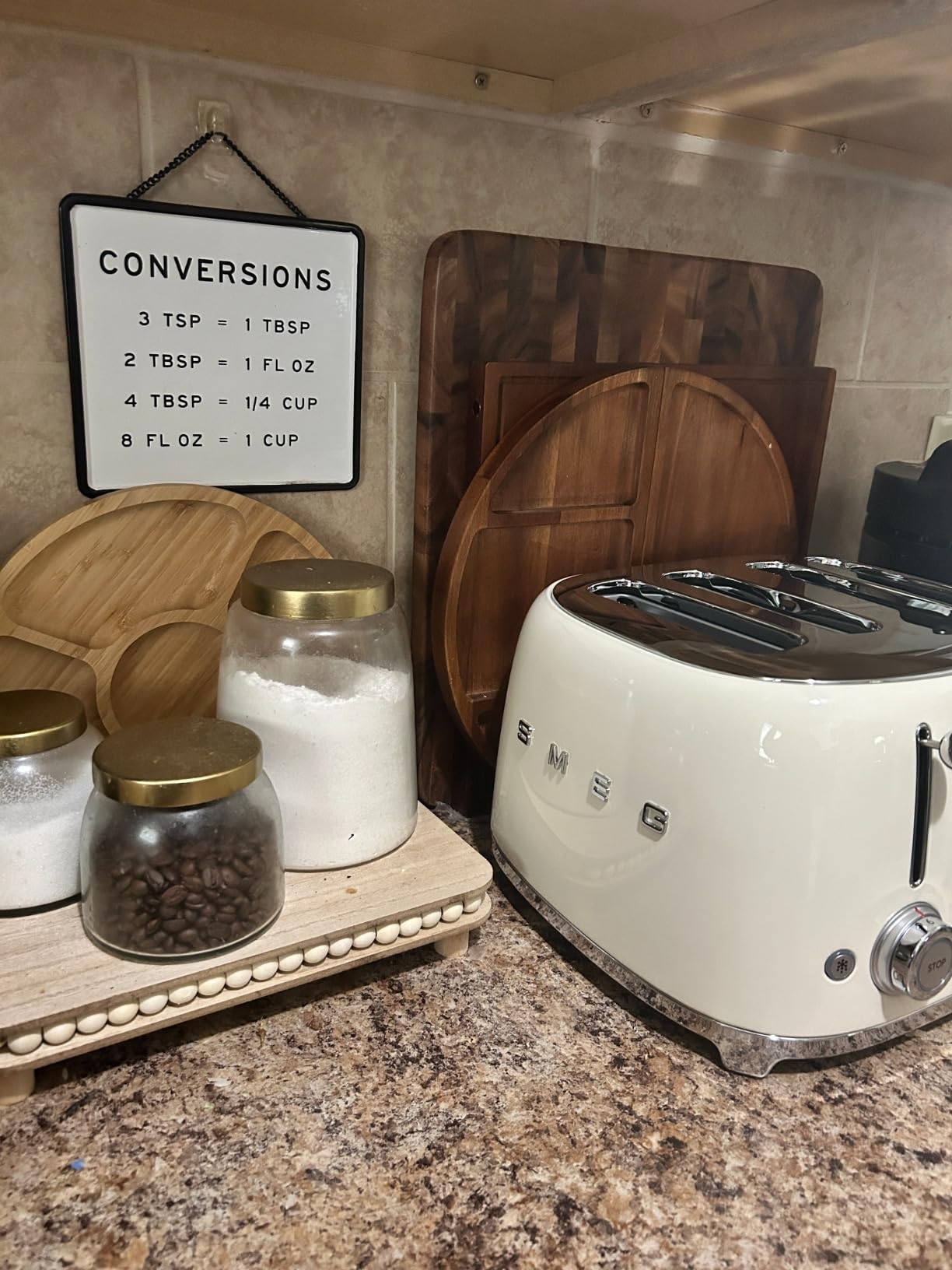 SMEG 4 Slice Toaster TSF03, Retro Stainless-Steel Toaster with Wide Slots for Bagels, 6 Browning Levels, Defrost Reheat Bagel Functions, Dual Controls, Crumb Trays, 1800W - TSF03CRUS - Cream customer photo 2