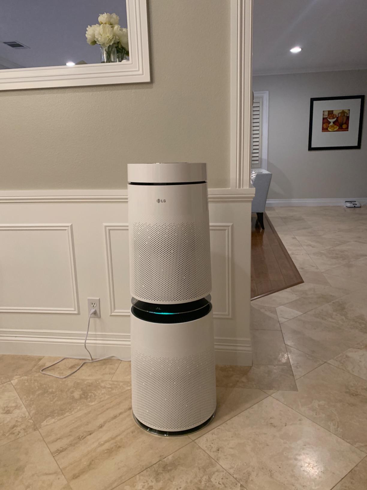 LG PuriCare 360-Degree Air Purifier with SmartThinQ Wi-Fi and Voice Control, AS560DWR0 customer photo 1