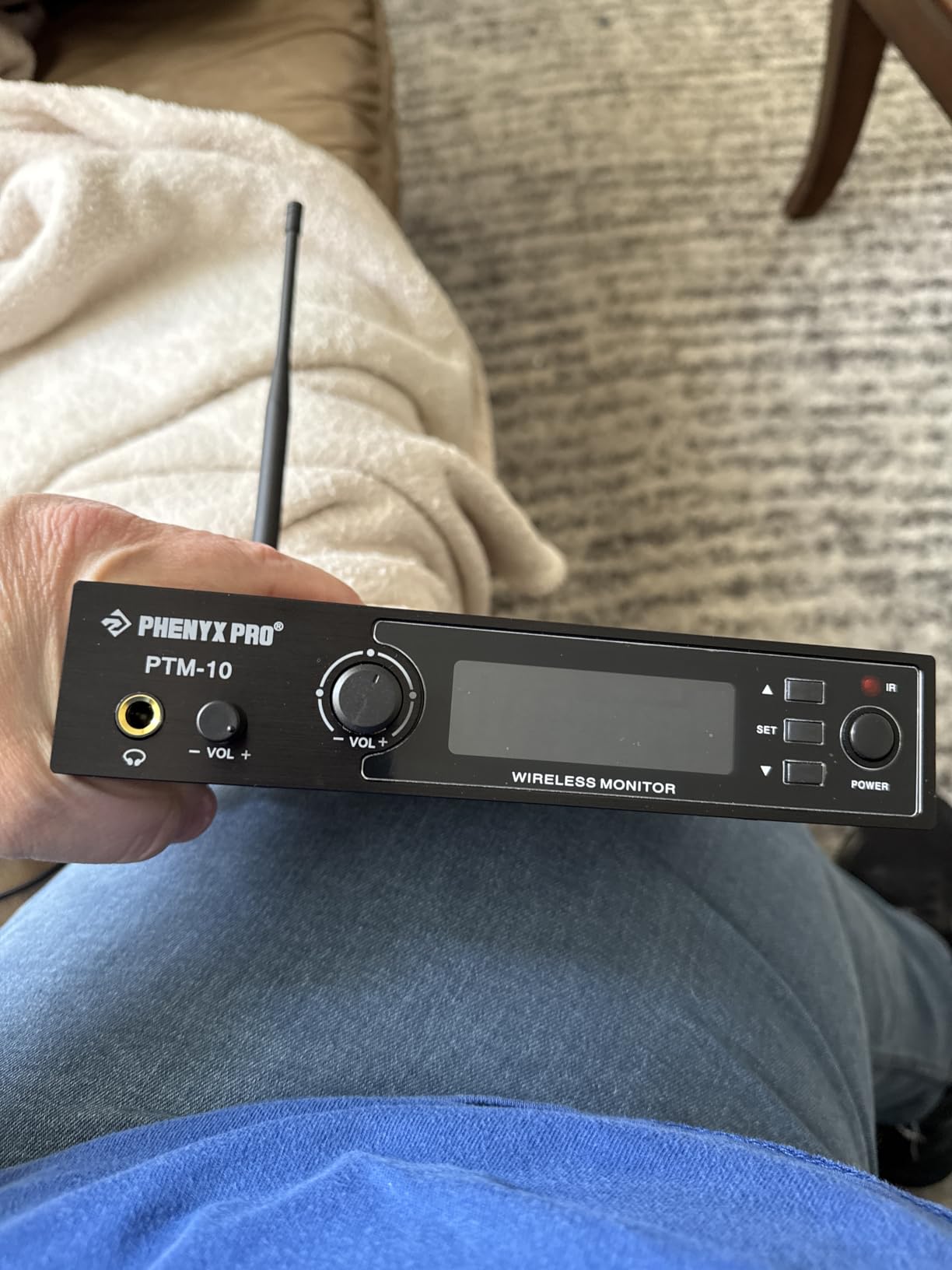 Phenyx Pro UHF Stereo Wireless in Ear Monitor System, Wireless IEM, 900MHz Band Selectable Frequency, Rack Mountable, 160 ft. Operation, Suitable for Stage, Studio, Exhibit, Lecture, Speech (PTM-10) customer photo 1