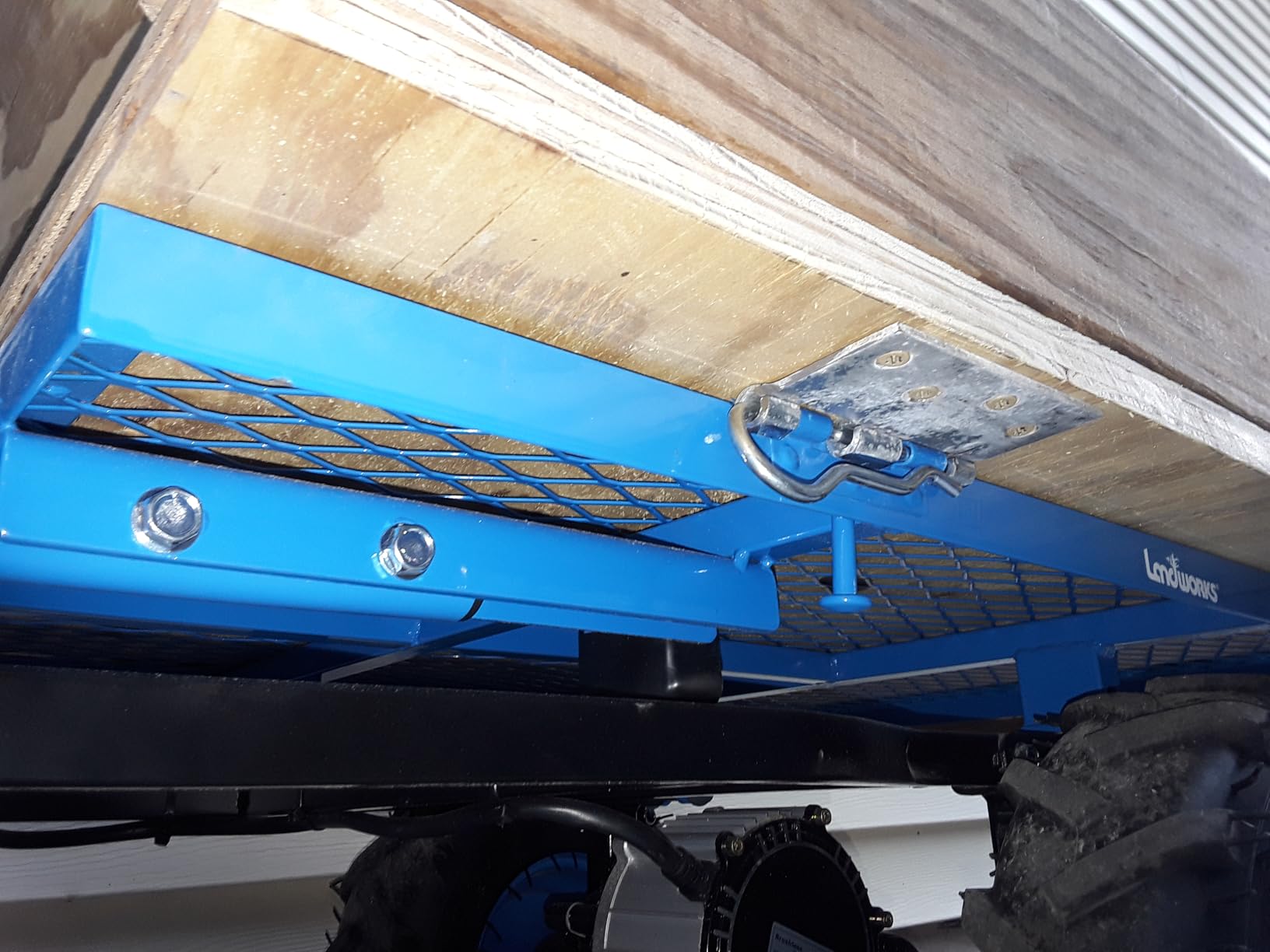 Landworks Electric Utility Cart, 500 lb Load customer photo 2