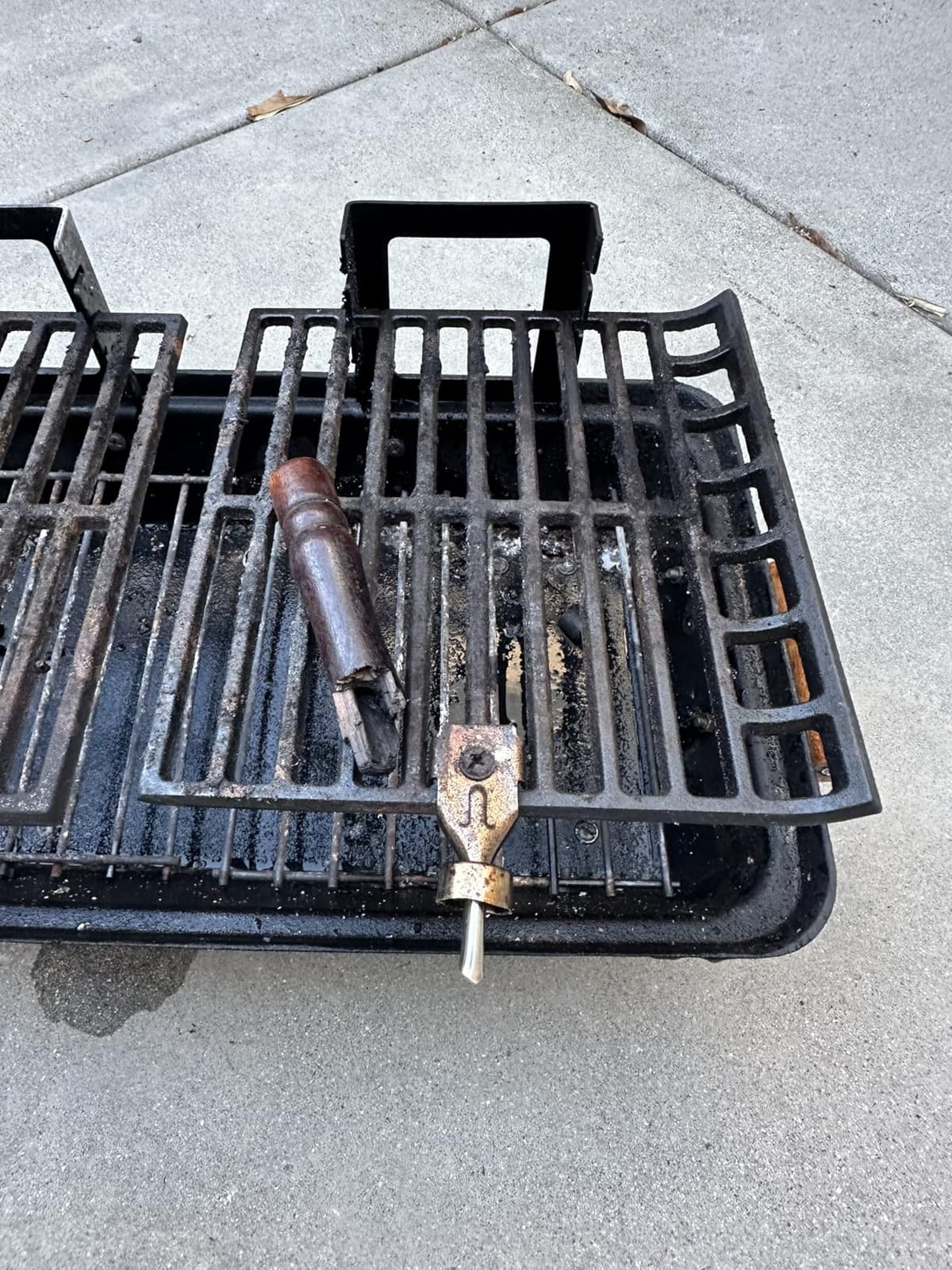 30052AMZ Kay Home Product's Cast Iron Hibachi Charcoal Grill, 10 by 18-Inch (Limited Edition) customer photo 1