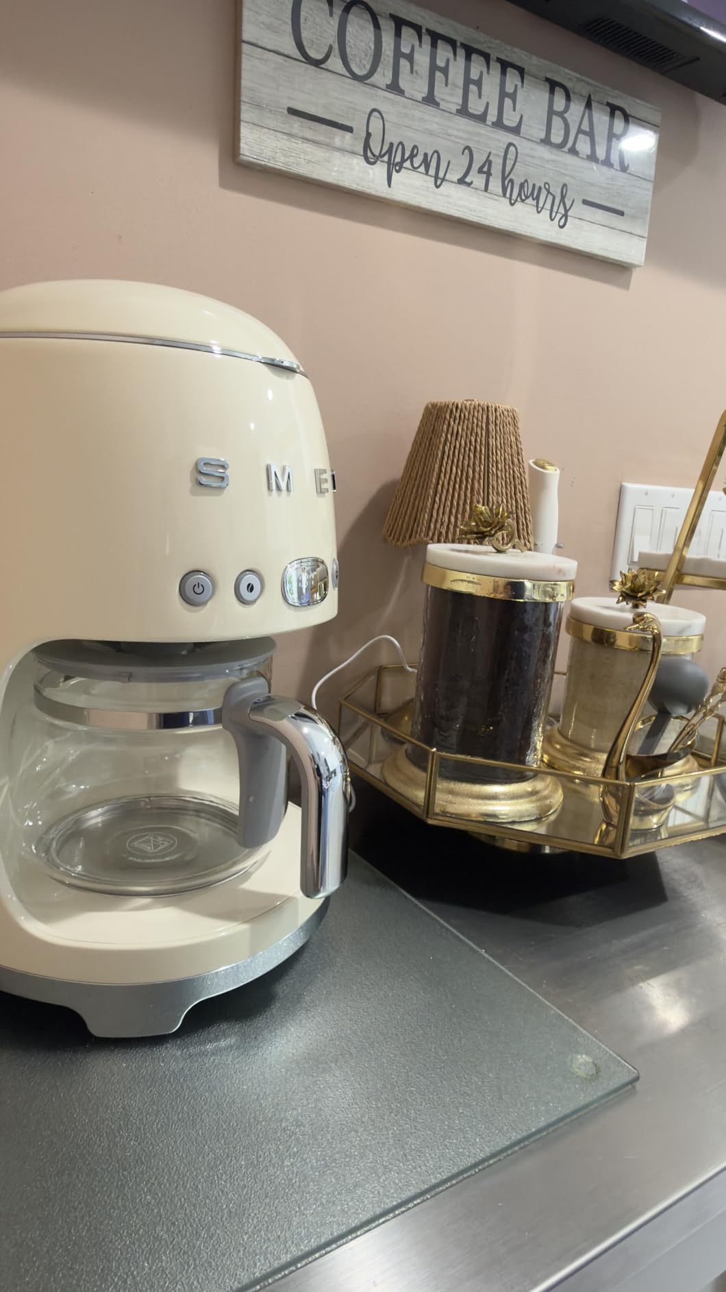Smeg 50's Retro Style Aesthetic Drip Coffee Machine with 10 Cup Glass Carafe, Auto Start Feature, Keep Warm Plate, and Two Coffee Strength Settings (Cream) customer photo 1
