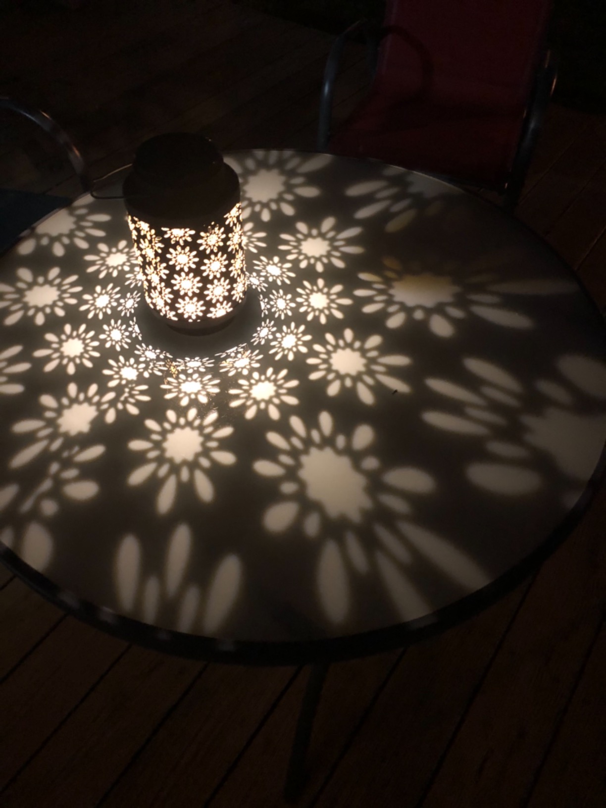 Christmas Laser Lights, Projector Lights Landscape Spotlight Red and Green Star Show with Christmas Decorative Patterns for Indoor Outdoor Garden Patio Wall customer photo 2