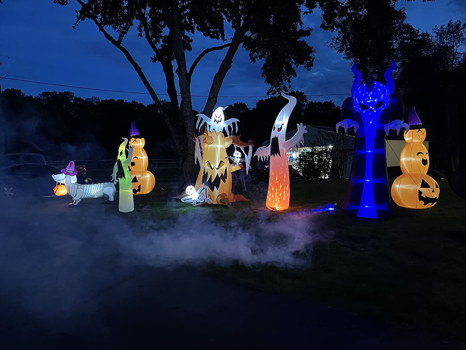 ATDAWN Fog Machine with Lights, Wireless Remote Control, Smoke Machine with 7 Colors Lights for Stage Party Effect, Halloween Wedding Special Event customer photo 1