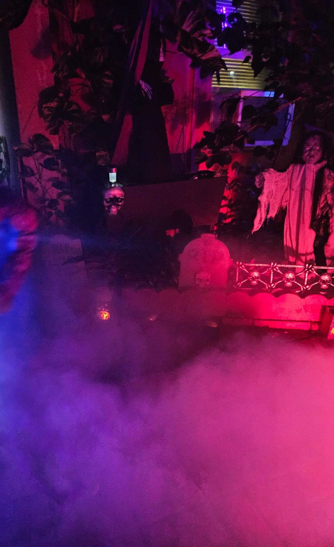 ATDAWN Fog Machine with Lights, Wireless Remote Control, Smoke Machine with 7 Colors Lights for Stage Party Effect, Halloween Wedding Special Event customer photo 2