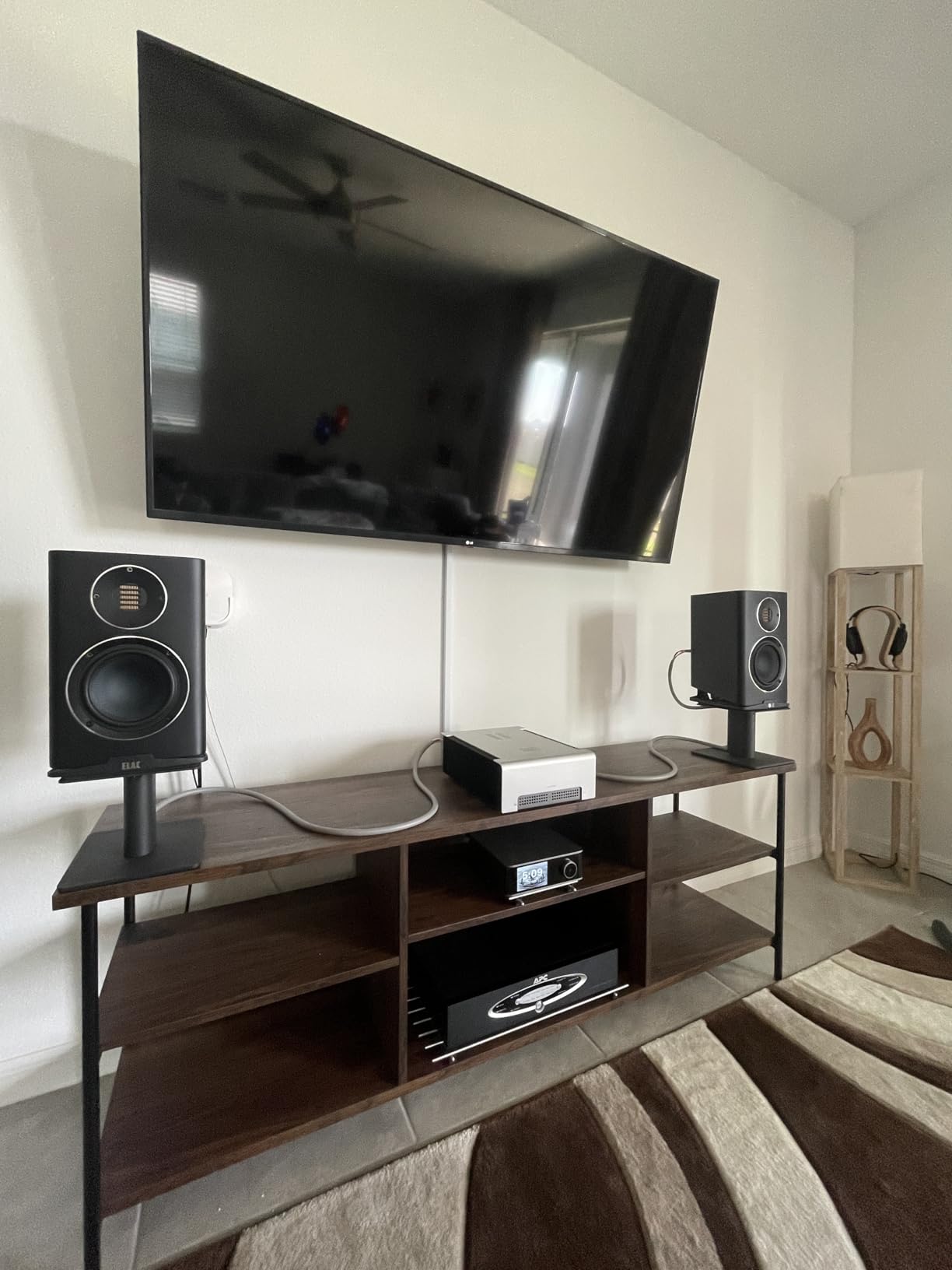 ELAC BS243.4-SB Carina Premium Bookshelf Speakers - (Pair) Satin Black customer photo 1