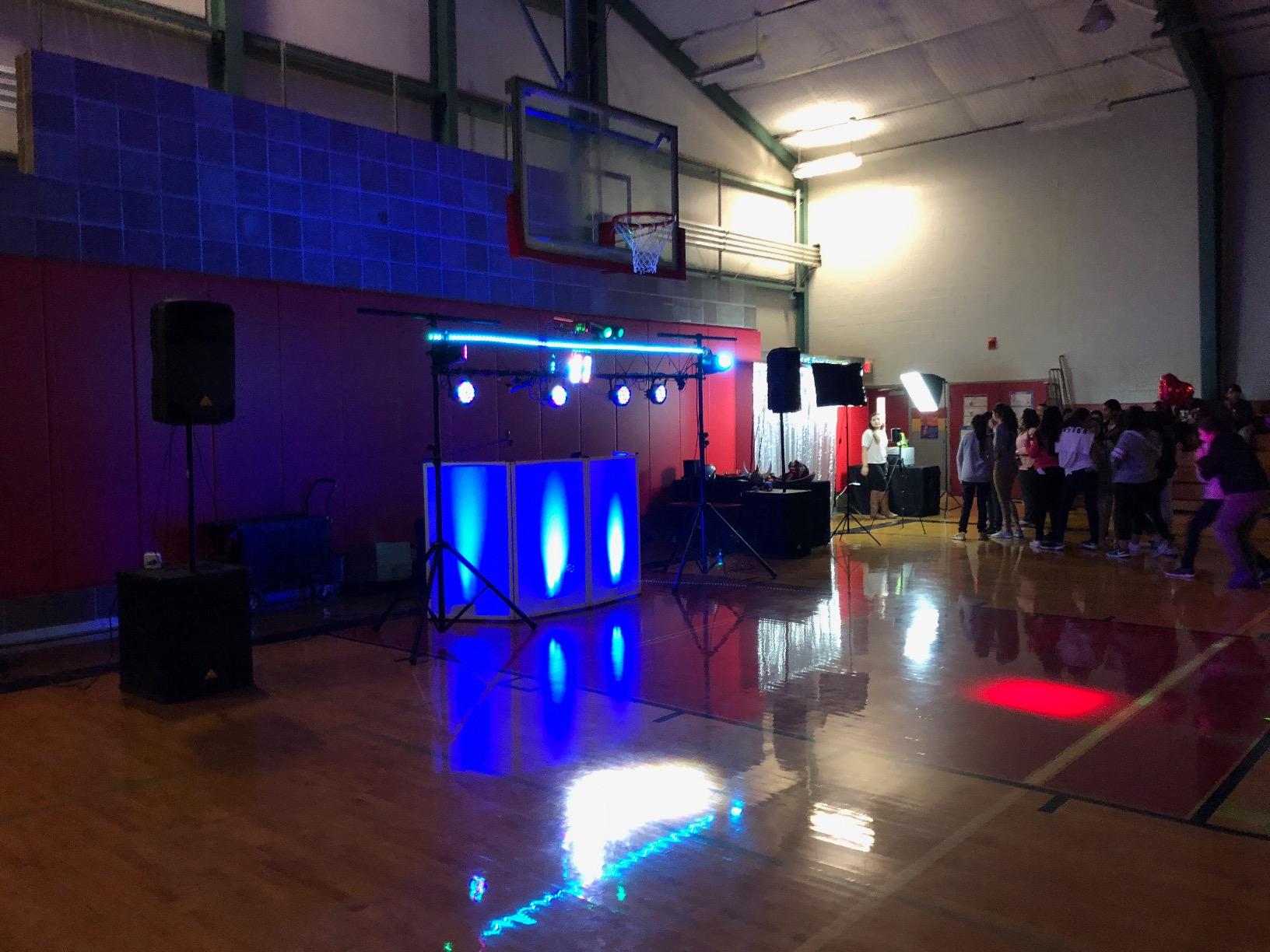 Betopper 8x3W Spider Moving Head DJ Light,RGBW Stage Disco Light-2 Packs customer photo 1
