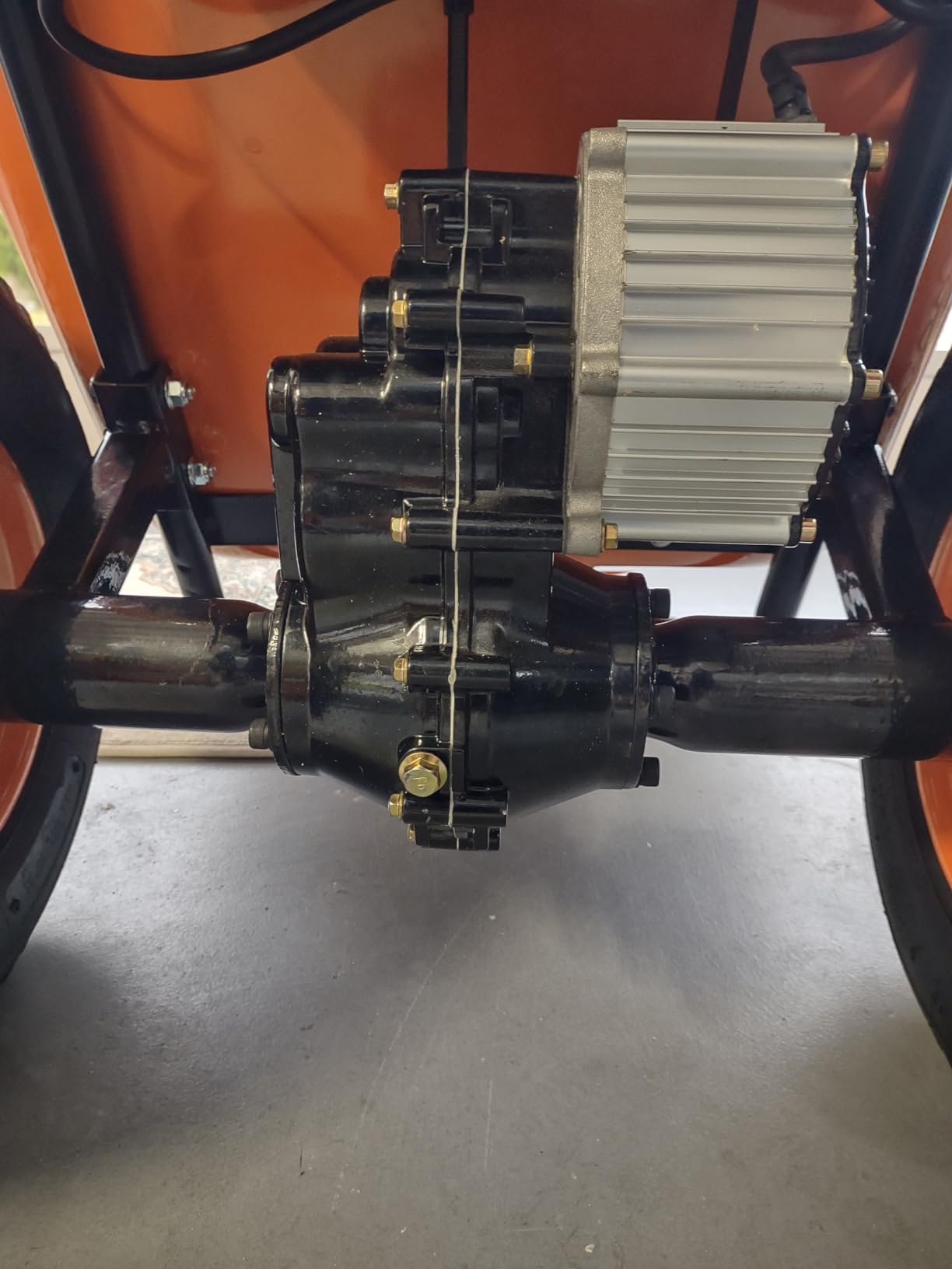 SuperHandy Electric Wheelbarrow Utility Cart, 24V, 330 lb, Power Wagon customer photo 1