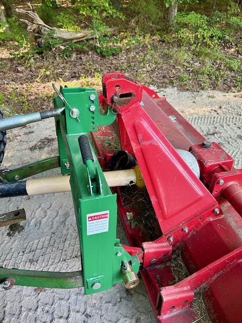 Titan Attachments Green 3 Point Quick Hitch Adaptor to Category 1 Tractors, 3000 LB Lifting Capacity, 27.5