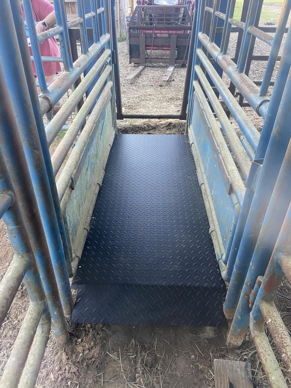 PEC-4KCS Large Livestock Scale for Cattle/Pig/Sheep,Animal Vet Scales for Livestock Auction, 4000x0.5lbs lb/84x36 inch customer photo 1