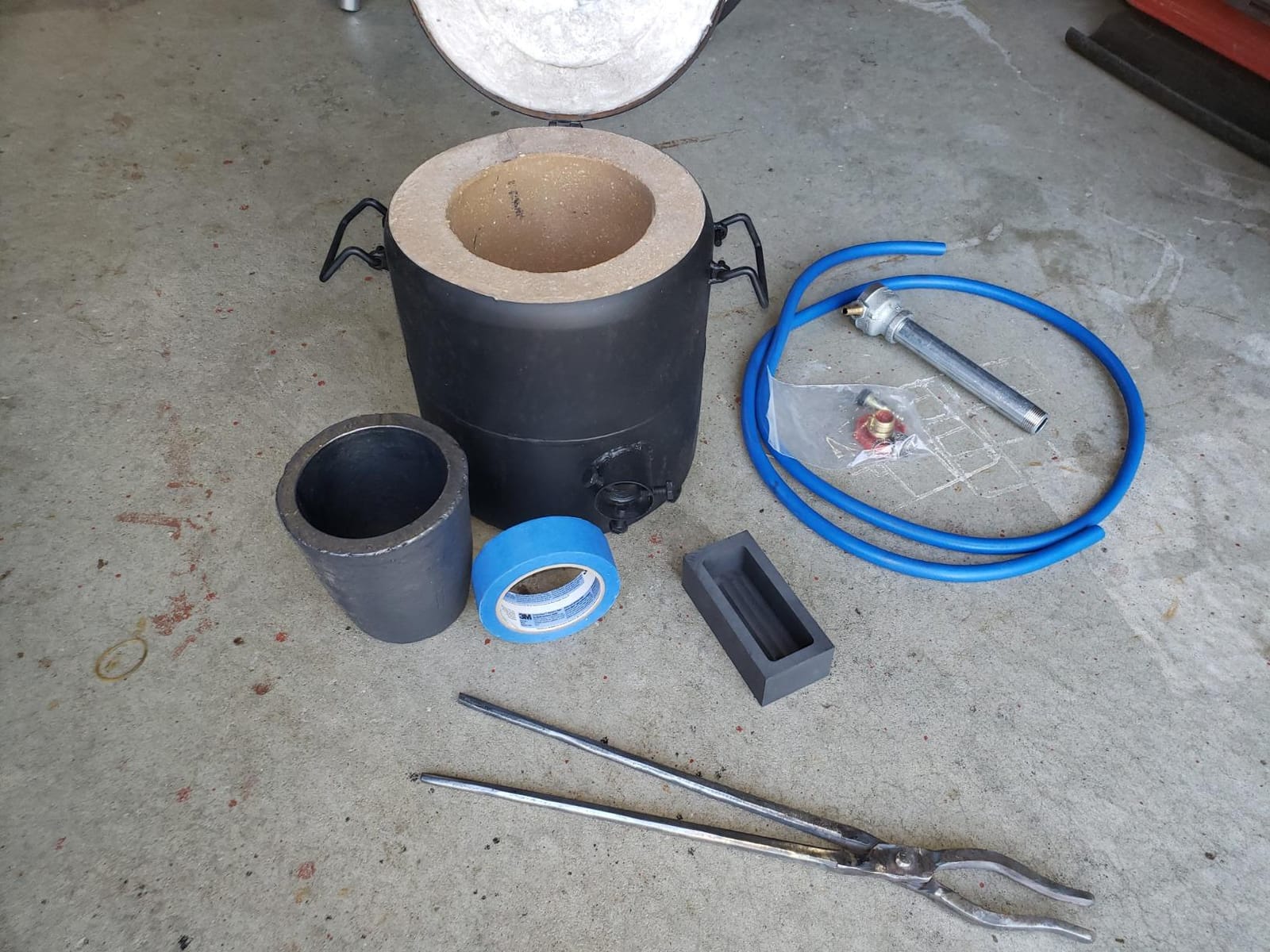 FASTTOBUY 6 KG Propane Melting Furnace Kit w Graphite Crucible and Tongs 1300°C /2372°F Casting Refining Smelting for Precious Metals Gold Silver Tin Aluminum 7-in-1 Melting Casting Tool customer photo 1