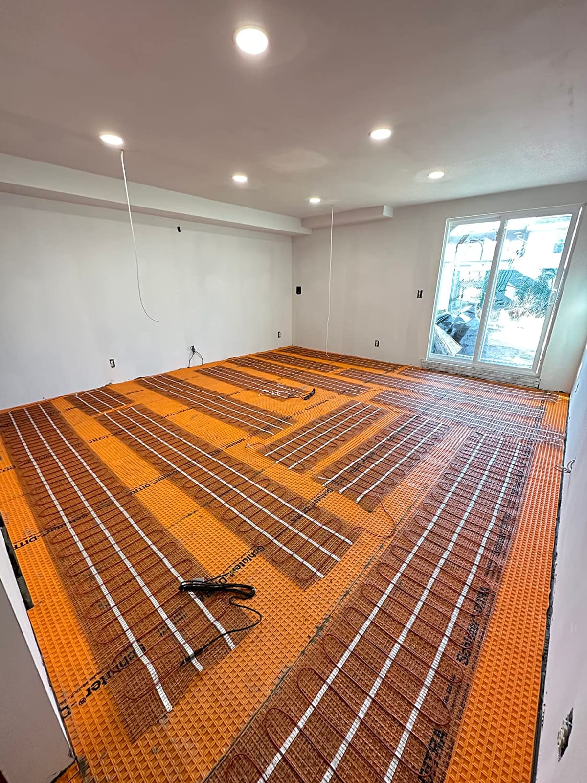 LuxHeat 60 sqft Floor Heat System, Prog Thermostat - 120V Heated Floor Mat customer photo 2