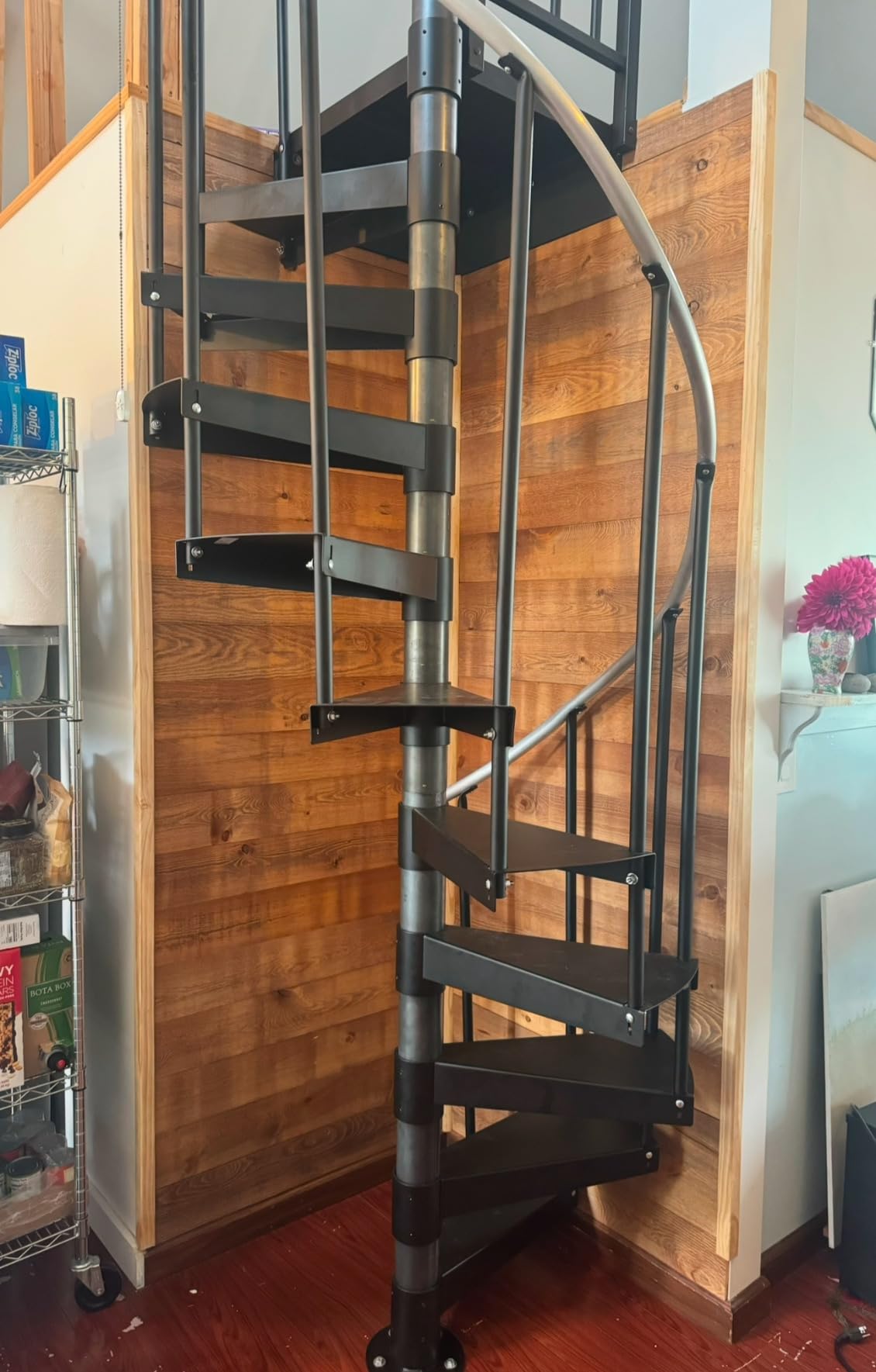 Reroute Prime Interior 42in Diameter, Fits Height 93.5in - 104.5in, 2 36in Tall Platform Rails Spiral Stair Kit customer photo 1