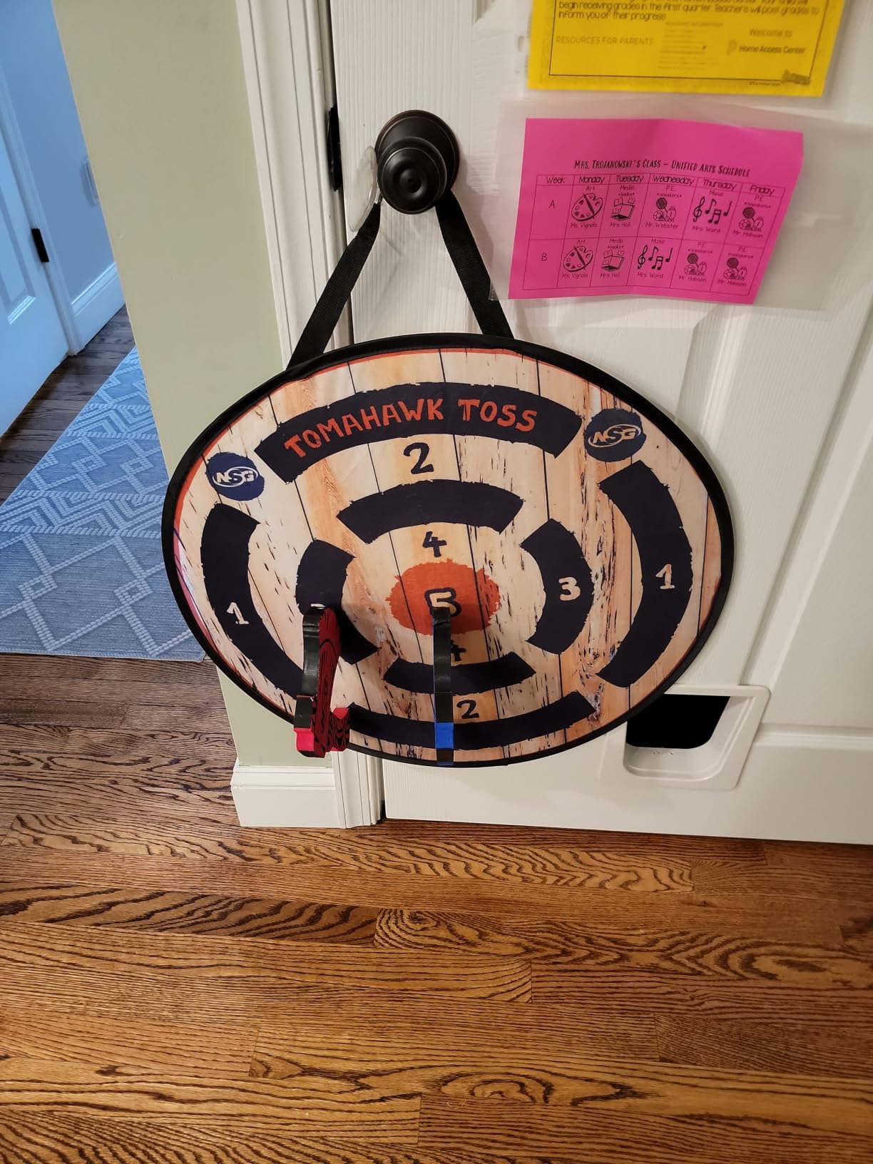 NSG Tomahawk Toss - Foam Axe Throwing Game for Kids - Two Lightweight Axes with Large Easy Stick Target, Wood/Black/red/Blue (JS7000) customer photo 1