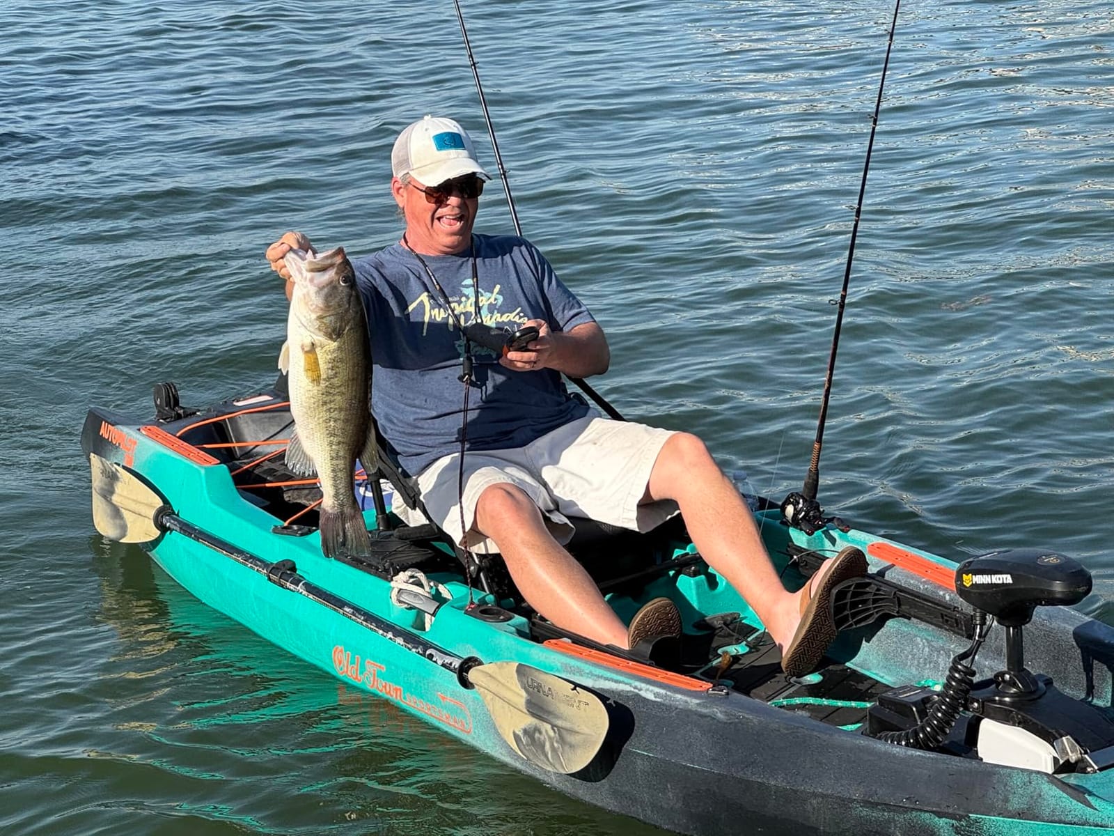 Old Town Sportsman 106 Powered by Minn Kota Solo Sit-on-Top Fishing Motorized Kayak, with Minn Kota Motor, 10 ft 6 in customer photo 1