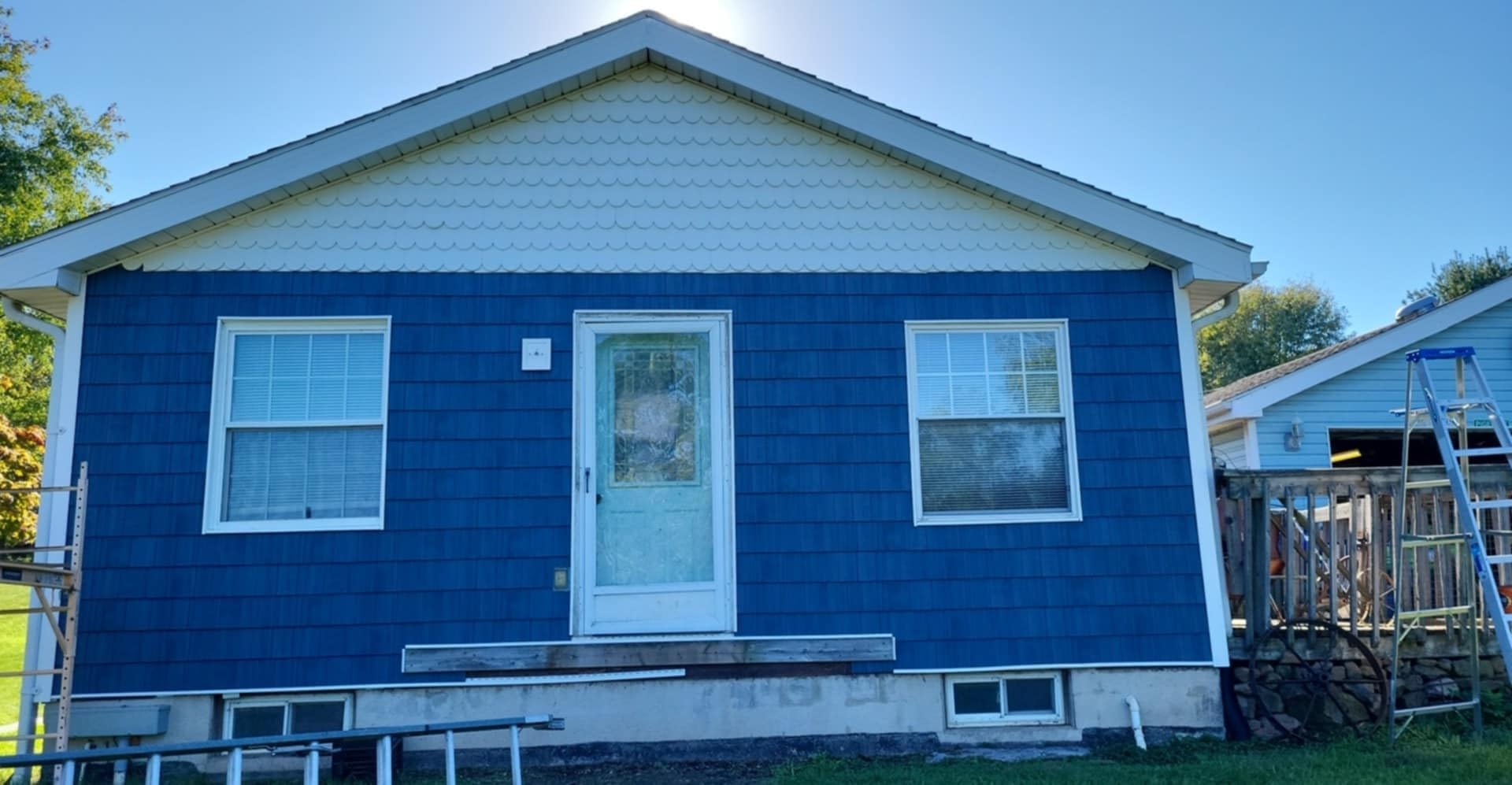 Polaris Homeside Select Double 7in. Cedar Shake Vinyl Siding (1/2 Square) Colonial White customer photo 2