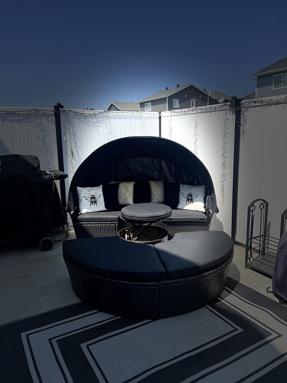 Tangkula Patio Round Daybed with Retractable Canopy, Outdoor Wicker Rattan Furniture Sets, Sectional Cushioned Sofa Set w/Height Adjustable Coffee Table, Rattan Conversation Sets (Black) customer photo 2