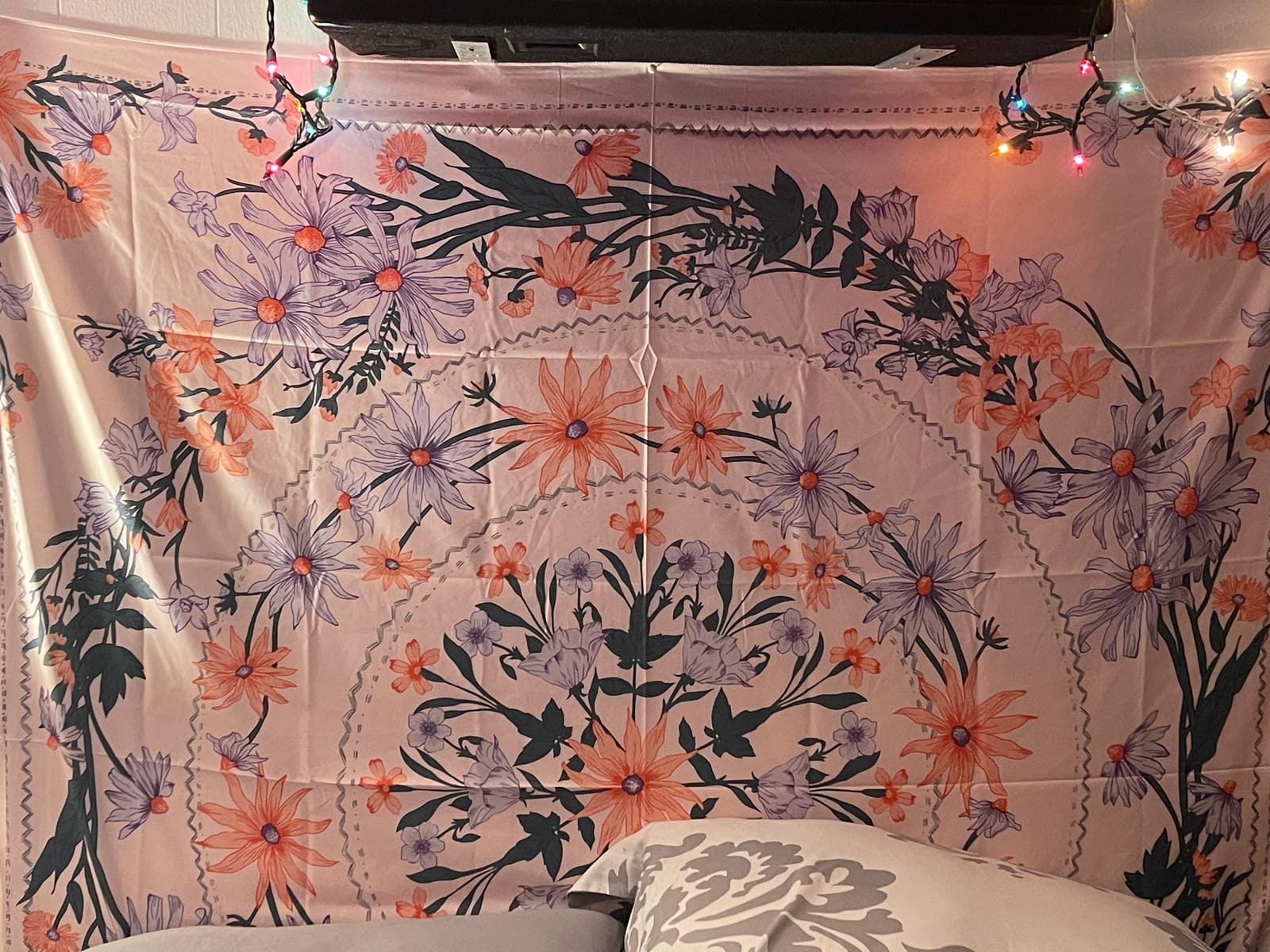 Simpkeely Mandala Floral Medallion Tapestry, Sketched Flower Plant Boho Wall Hanging, Bohemian Tapestries for Bedroom Living Room Dorm Home Décor 59.1 x 80 Inches (RosyBrown) customer photo 2