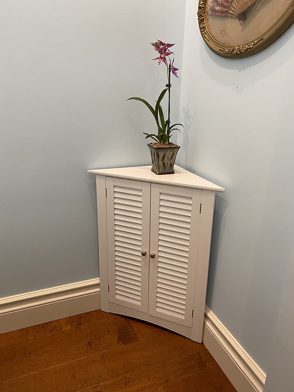 Tangkula Bathroom Corner Cabinet, Storage Cabinet w/Double Shutter Doors & Adjustable Shelf, Freestanding Floor Cabinet for Bathroom Living Room, 13 x 25.5 x 31.5 Inch (White) customer photo 1