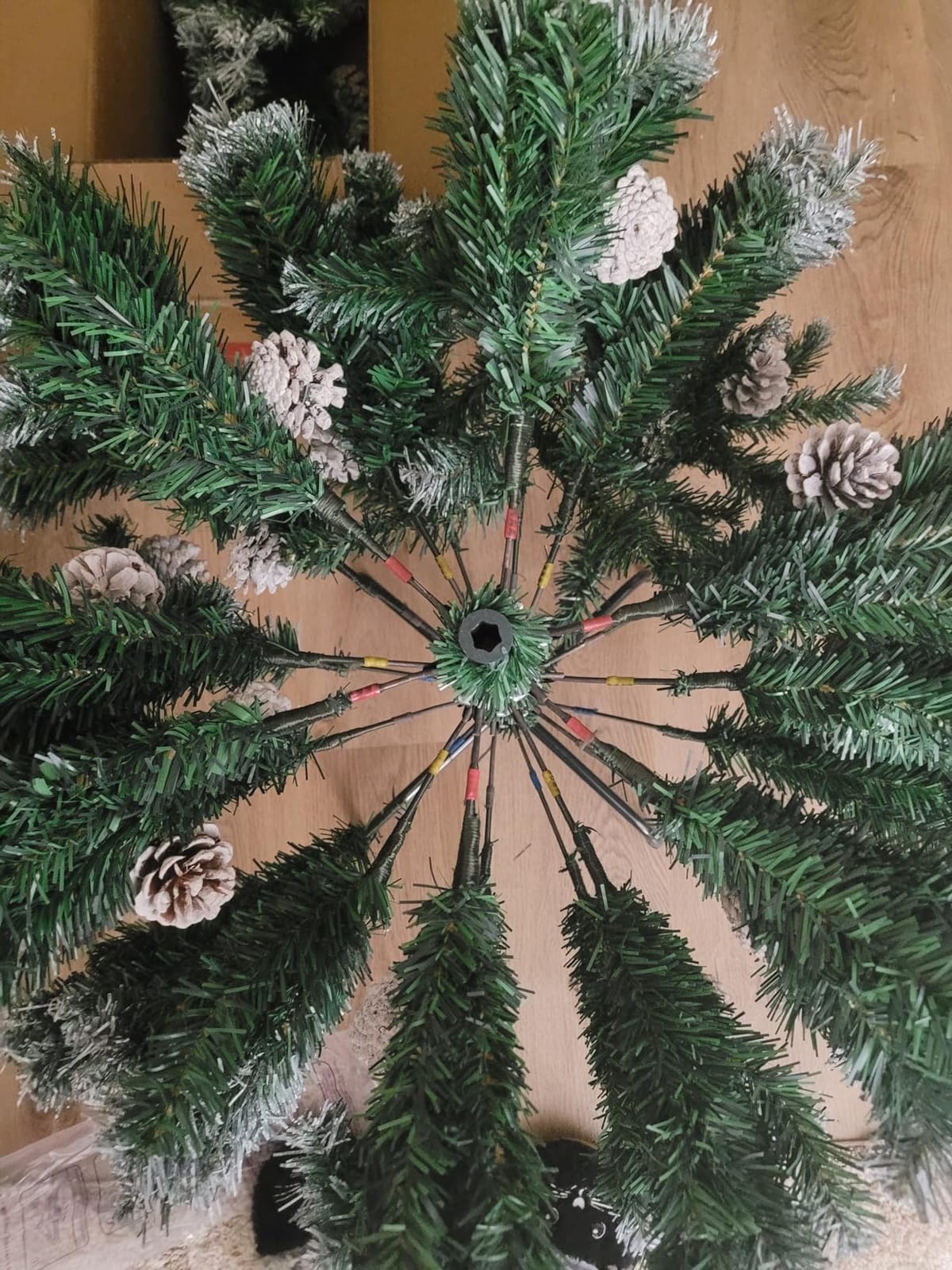 Best Choice Products 7.5ft Pre-Decorated Holiday Christmas Tree for Home, Office, Party Decoration w/ 1,346 PVC Branch Tips, Partially Flocked Design, Pine Cones, Metal Hinges & Base customer photo 1