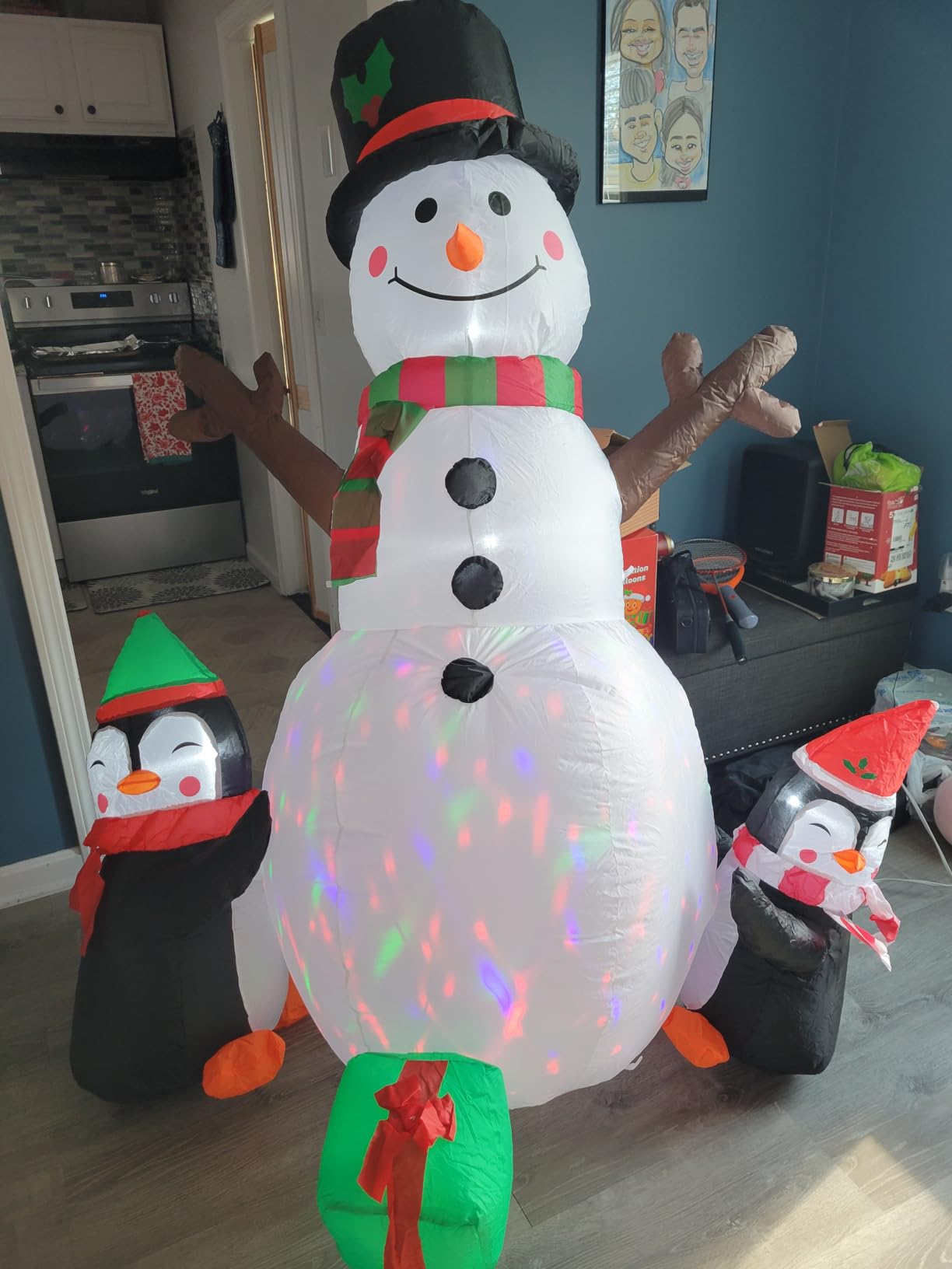 OurWarm 6ft Christmas Inflatables Christmas Decorations Outdoor, Inflatable Snowman Penguin Blow Up Yard Decorations with Rotating LED Lights for Indoor Outdoor Christmas Decorations Yard Garden Decor customer photo 2
