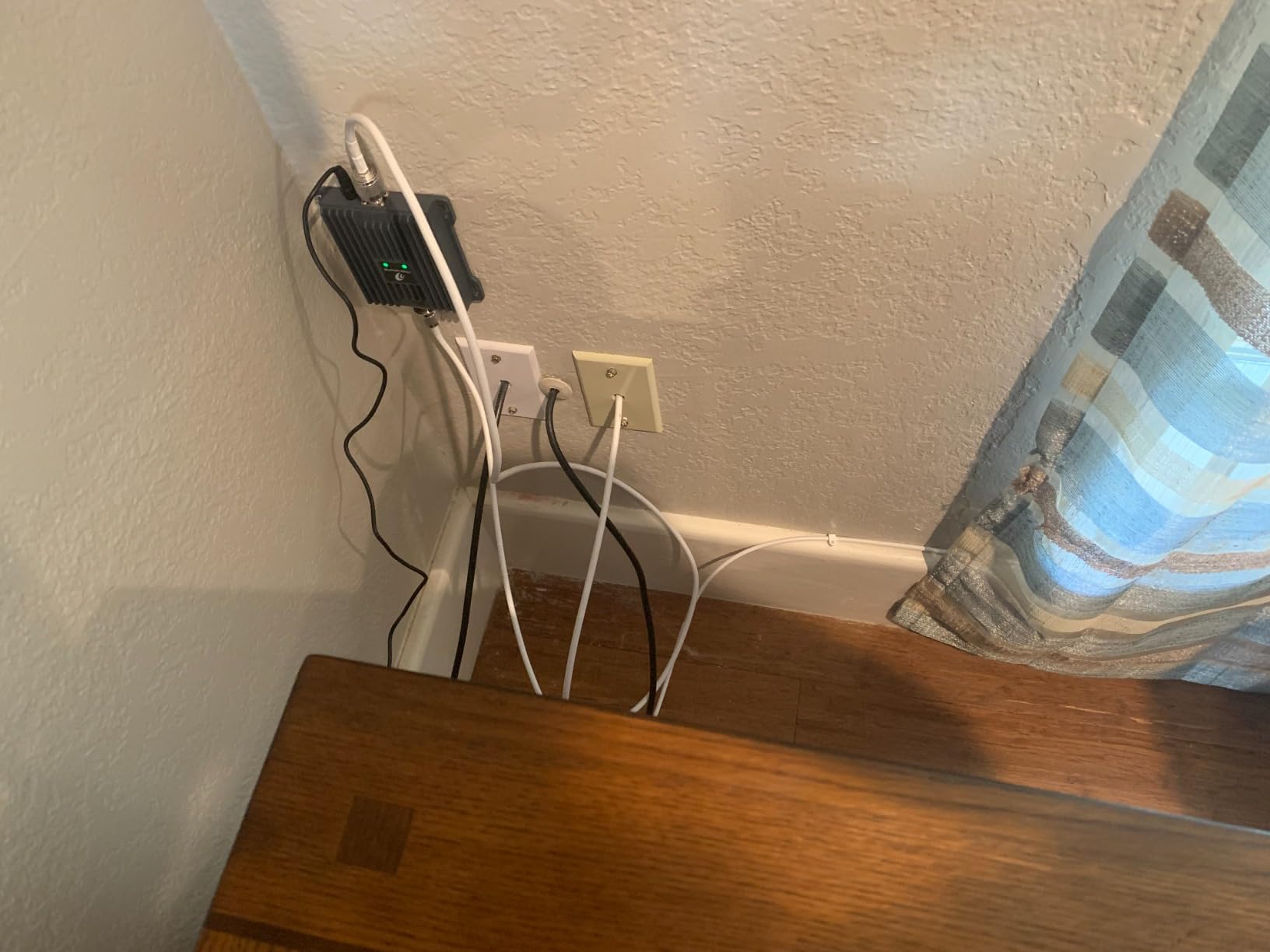 Phonetone Cell Phone Signal Booster for Band 12,13,17 customer photo 2