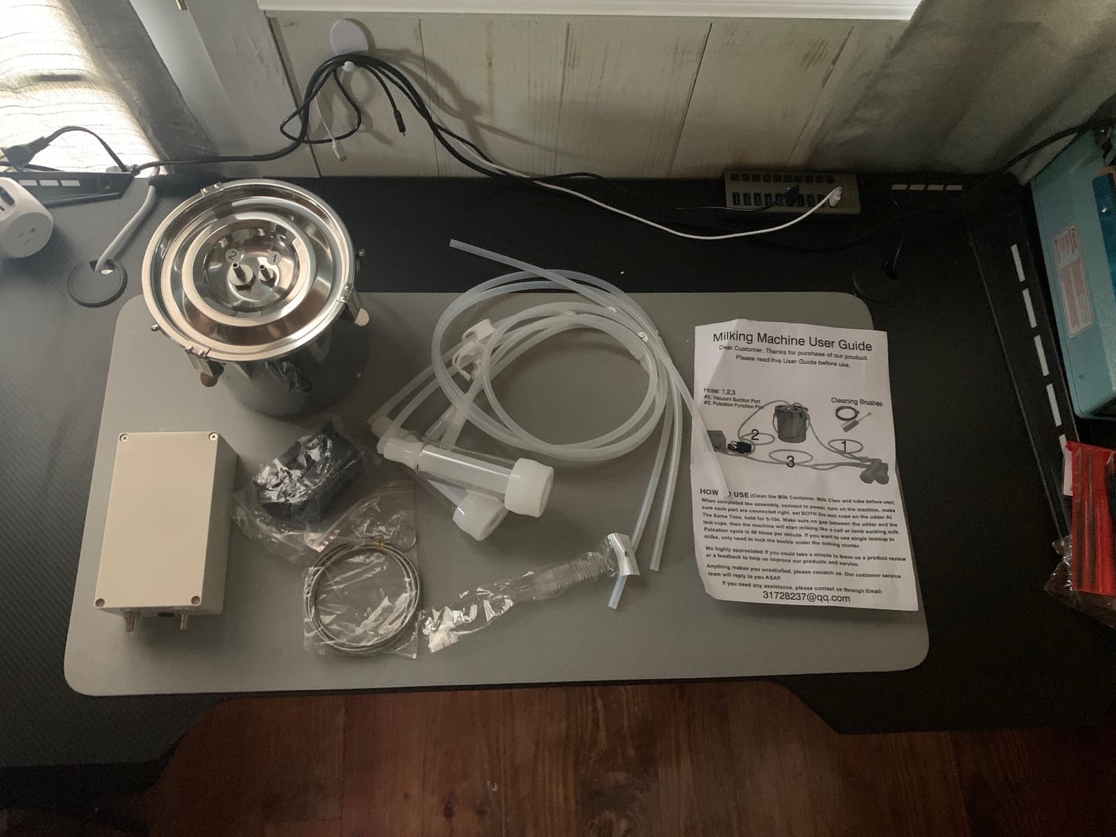 3L Goat Pulsation Vacuum Electric Milking Machine, Automatic Pulsation Breast Pump with 2 Teat Cups Stainless Steel Bucket for Goat. customer photo 2